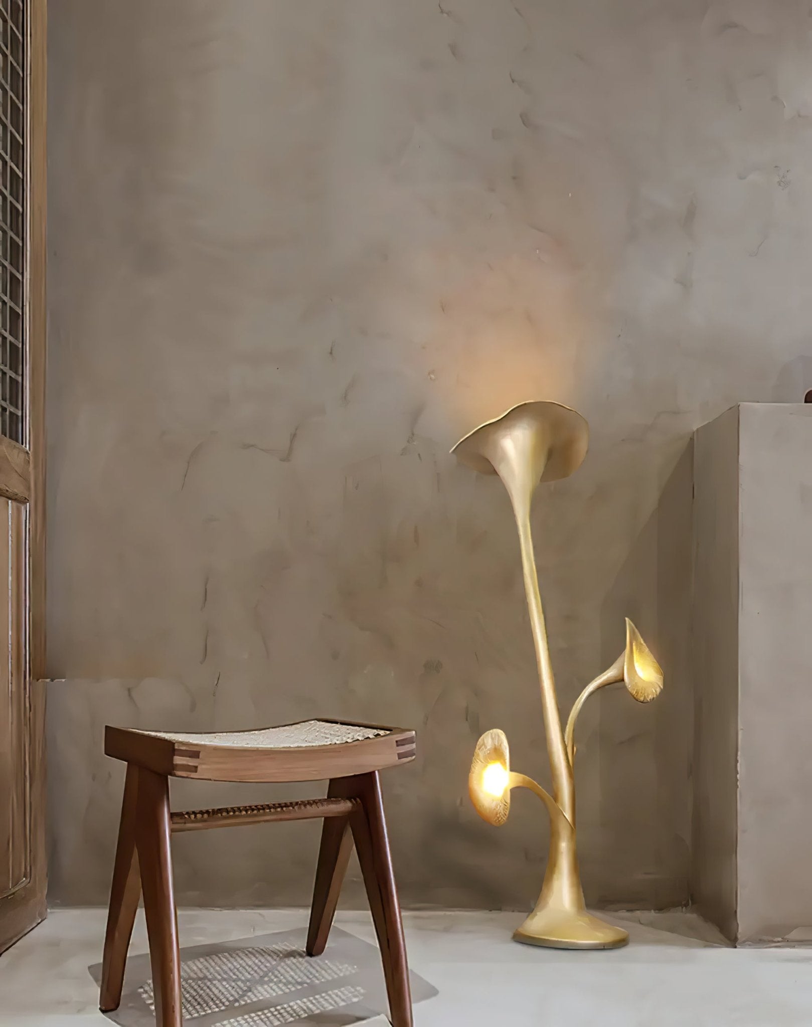 Petunia Sculpture Floor Lamp - Lumpaz