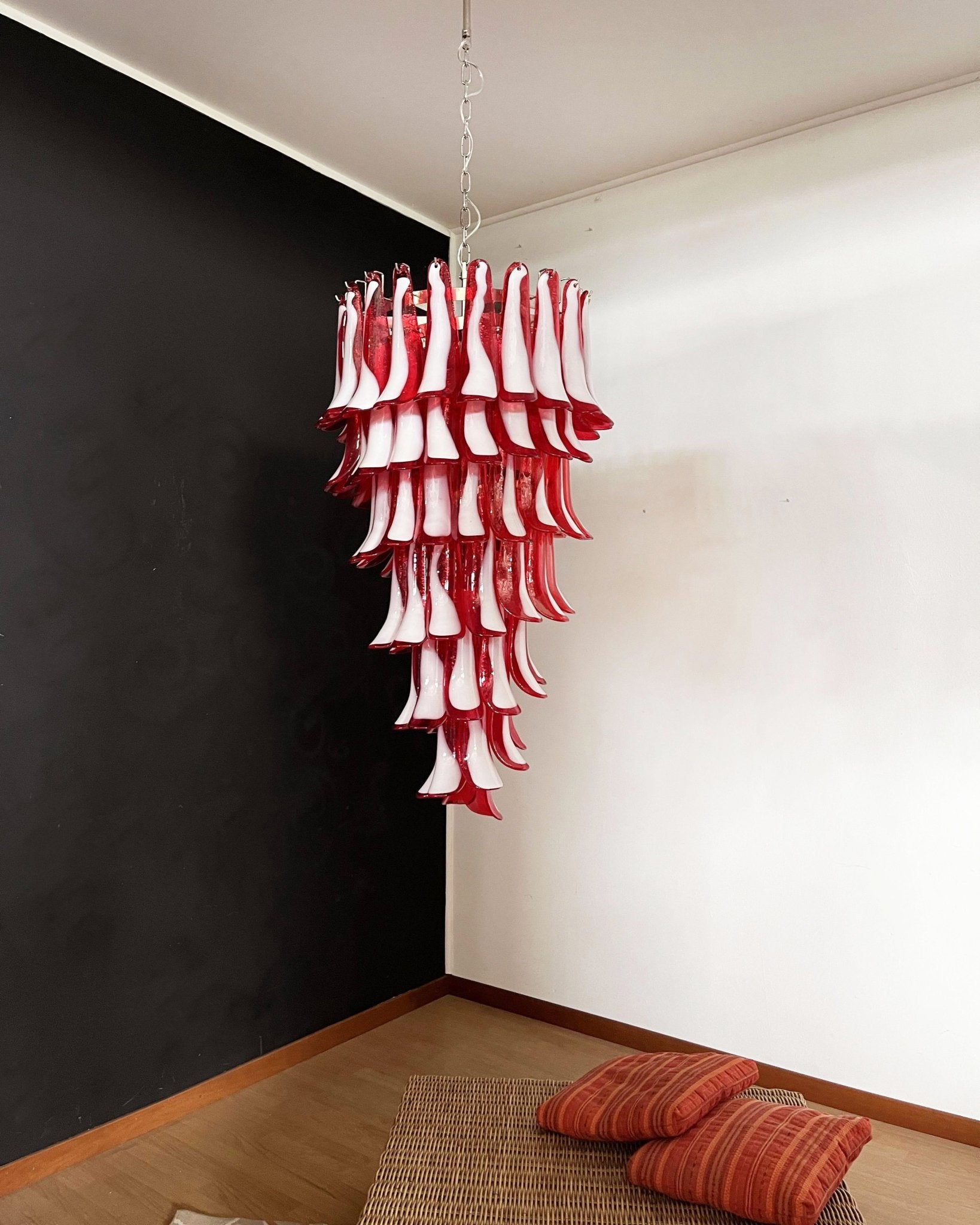 Murano Red Petals Spiral Chandelier - Lumpaz