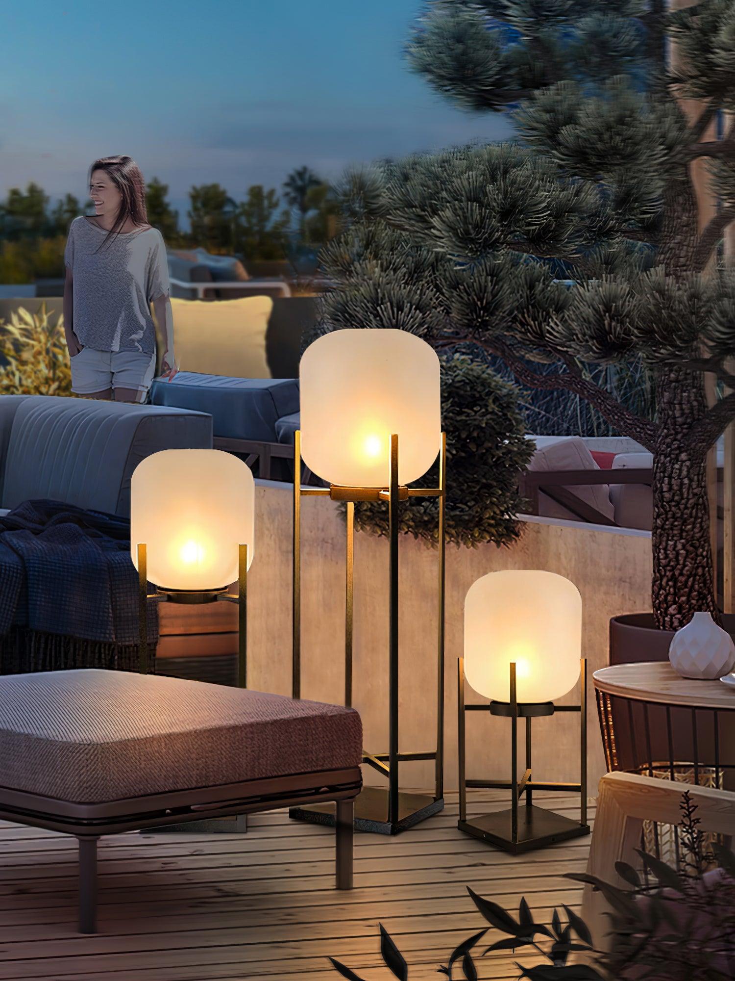 Lantern Floor Light - Lumpaz