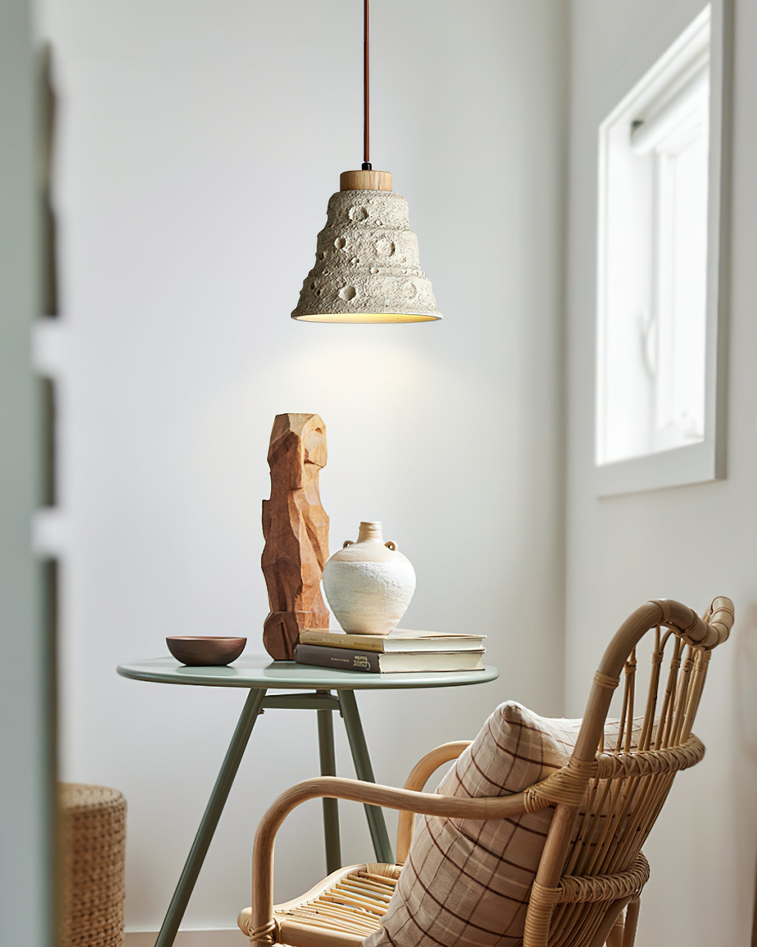 Stone Bell Pendant Light - Lumpaz