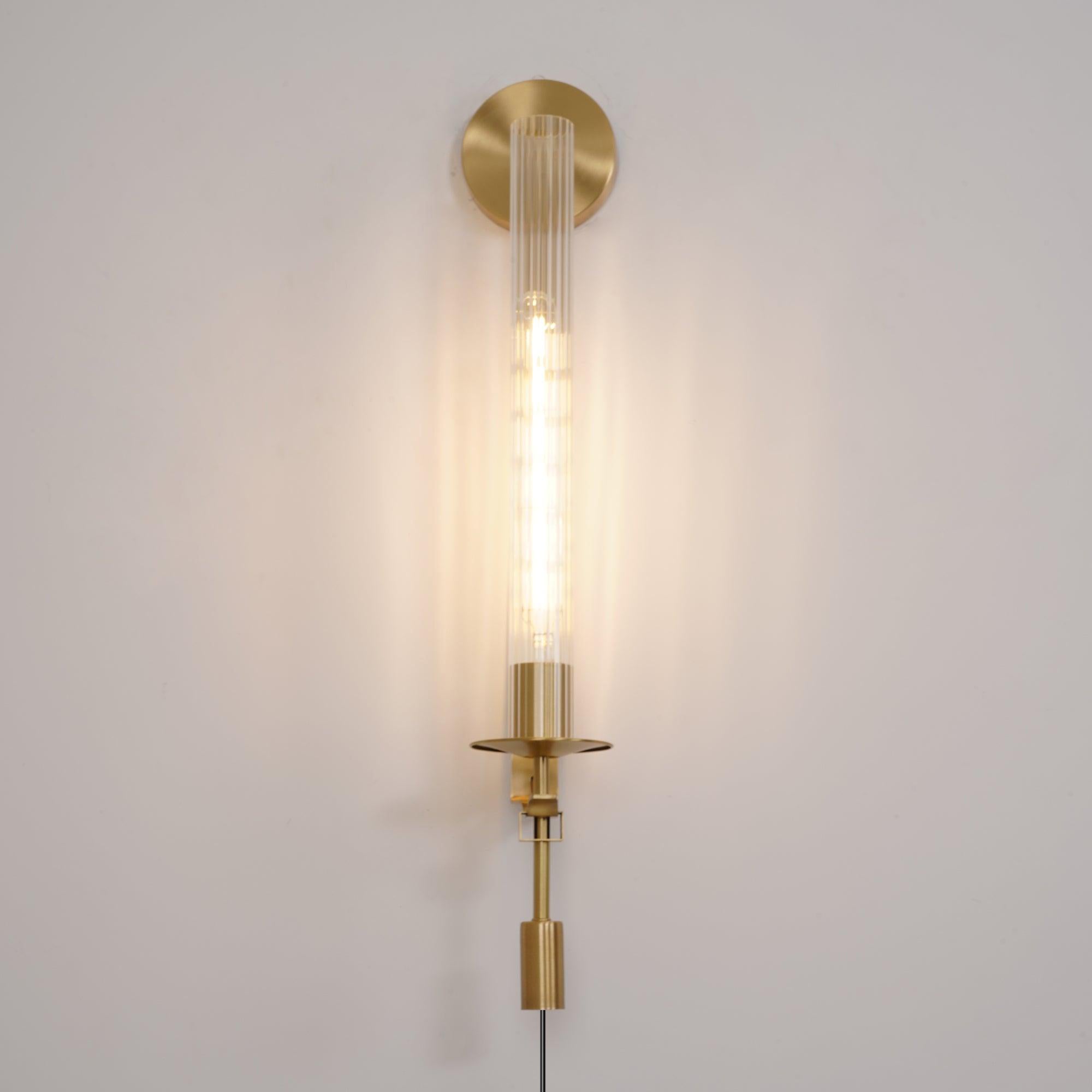 French Classicism Plug-in Wall Lamp - Lumpaz