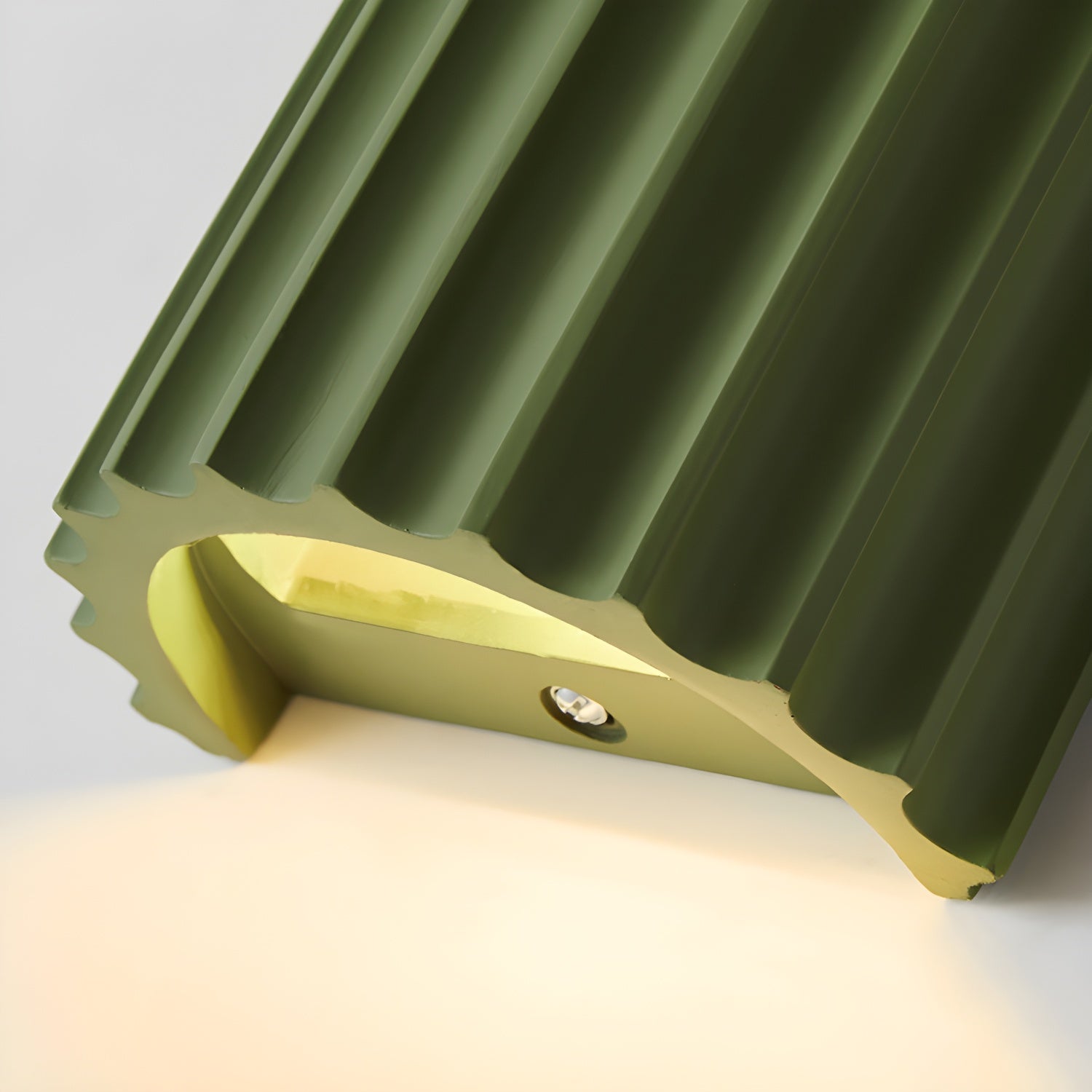 Resin Ribbed Wall Lamp - Lumpaz