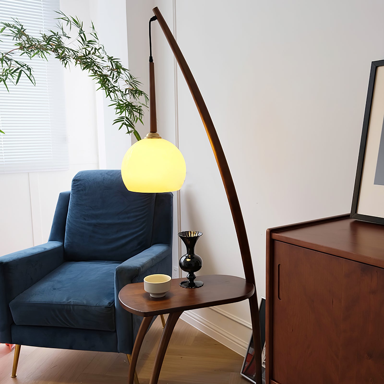 Arc Sphere Floor Lamp - Lumpaz