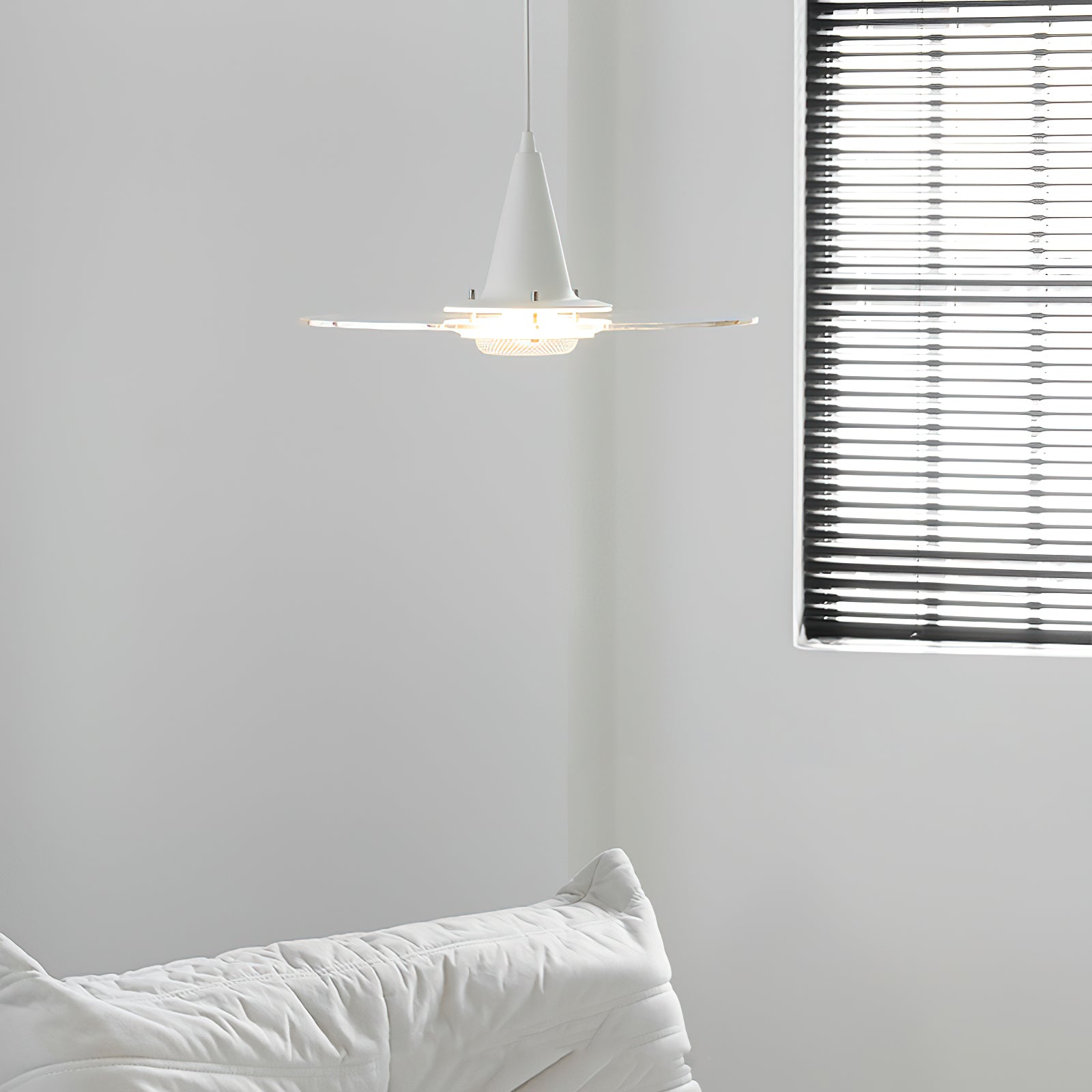 Nova Disc Pendant Light - Lumpaz