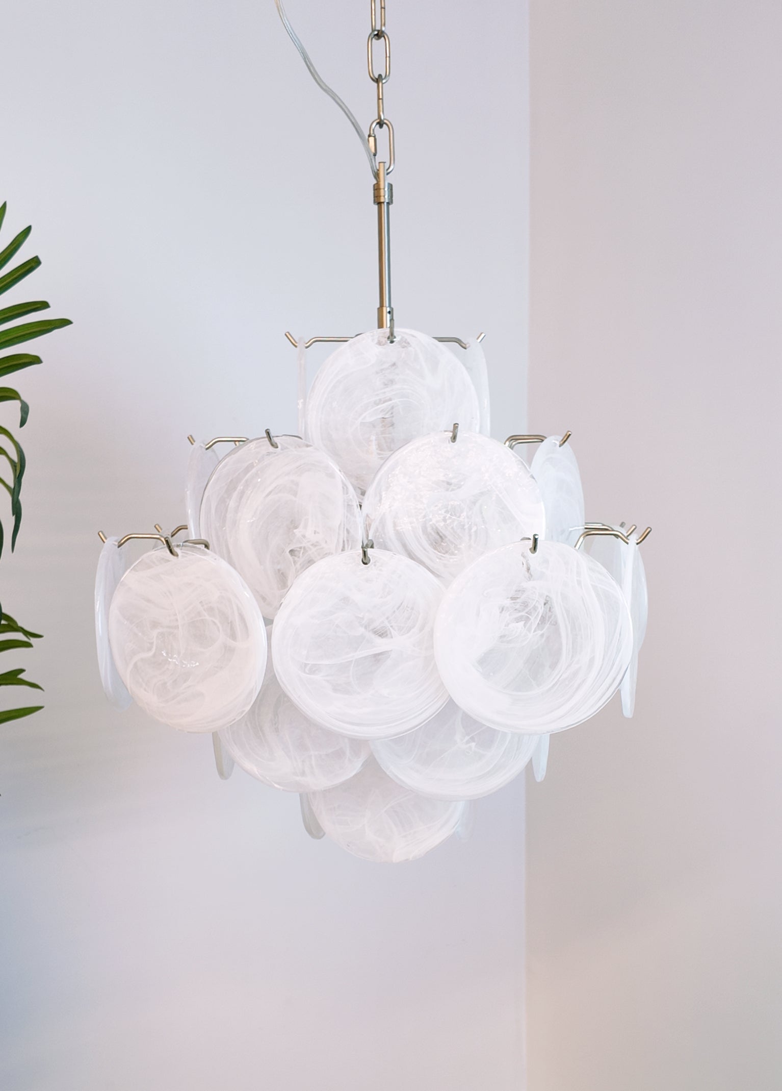 Isadora Murano White Disc Chandelier - Lumpaz