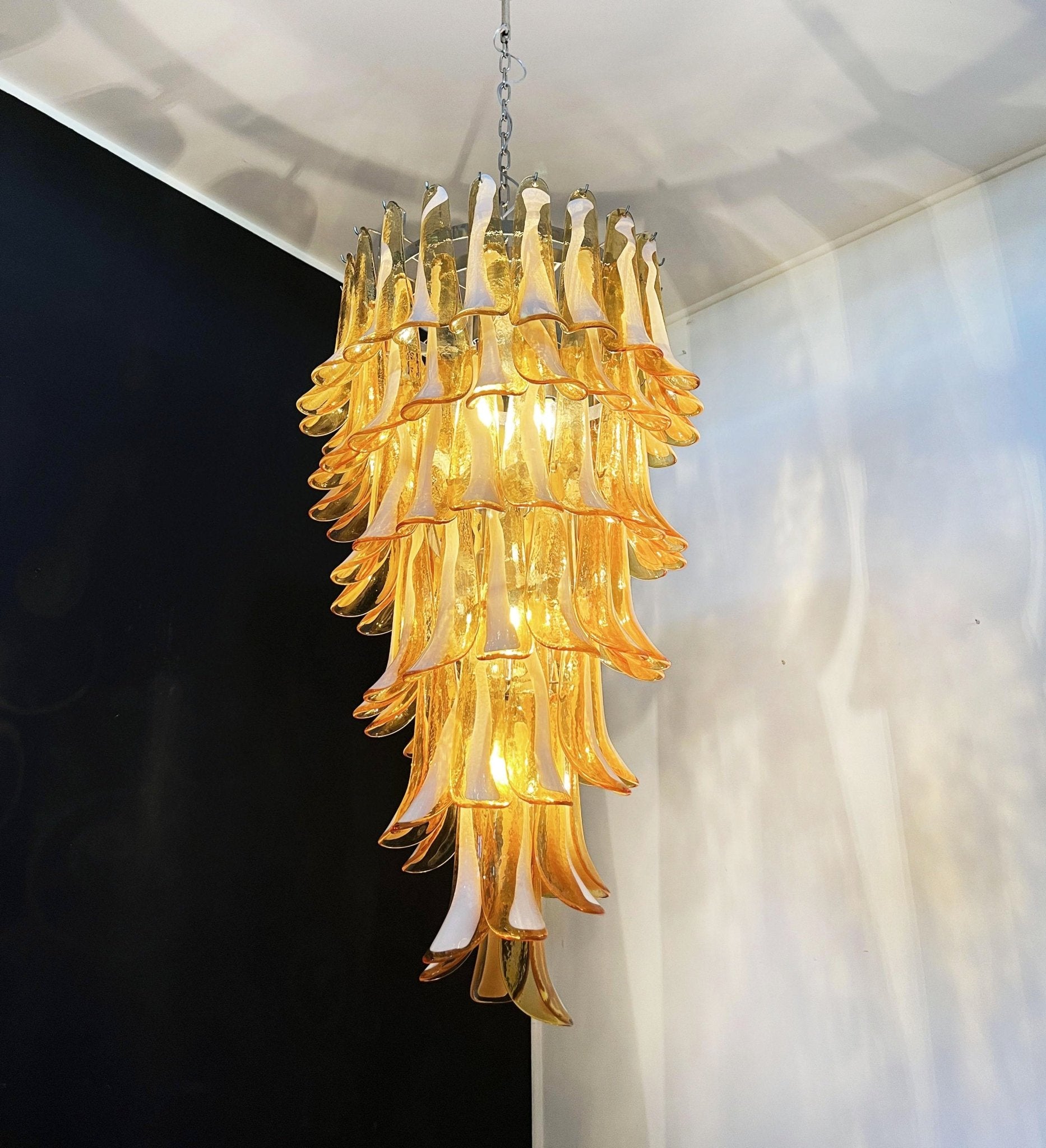 Murano Amber Petals Spiral Chandelier - Lumpaz