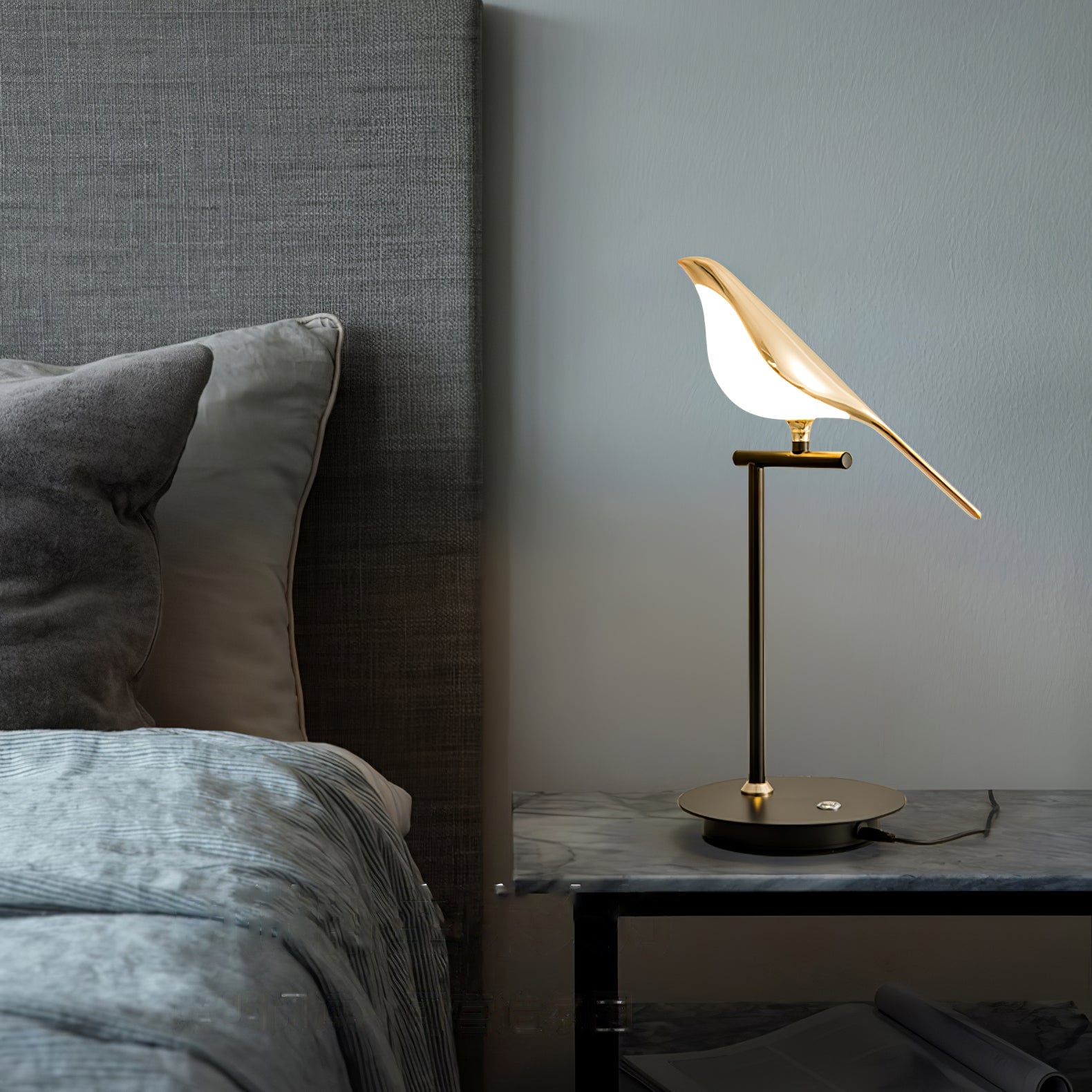 Magpie Perch Table Lamp - Lumpaz