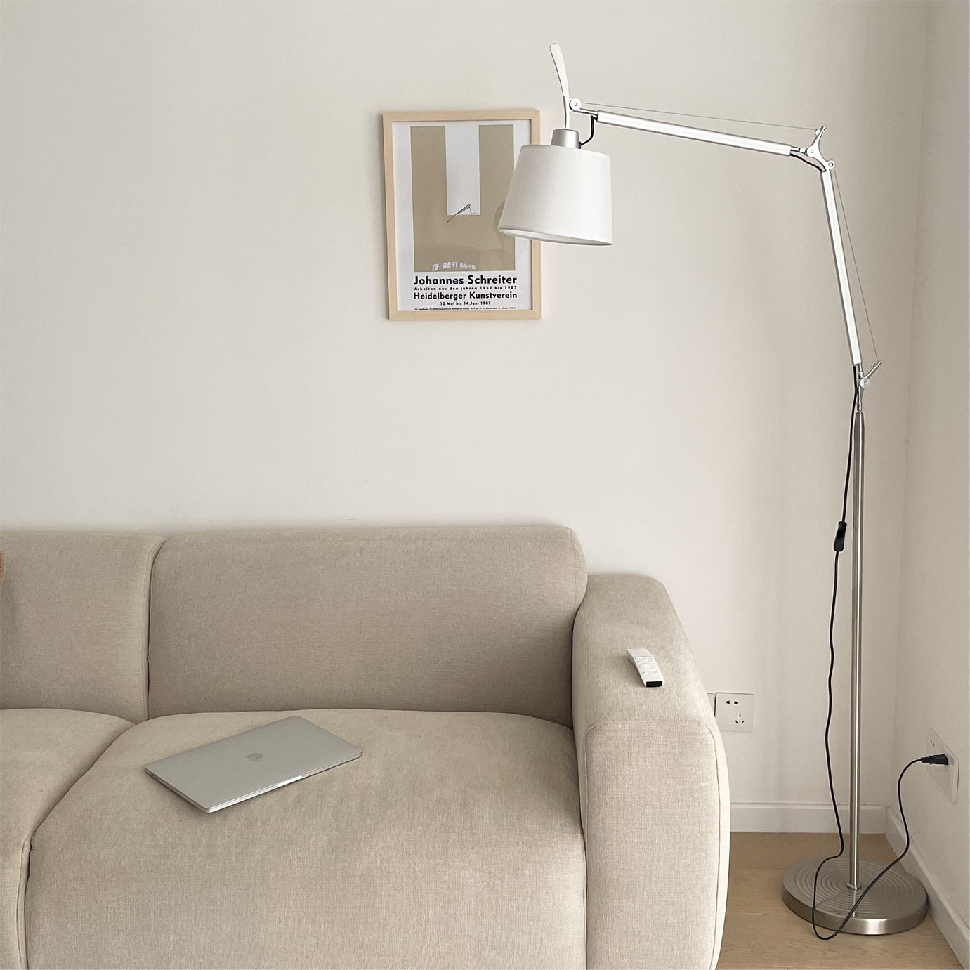 Rocker Modern Floor Lamp - Lumpaz