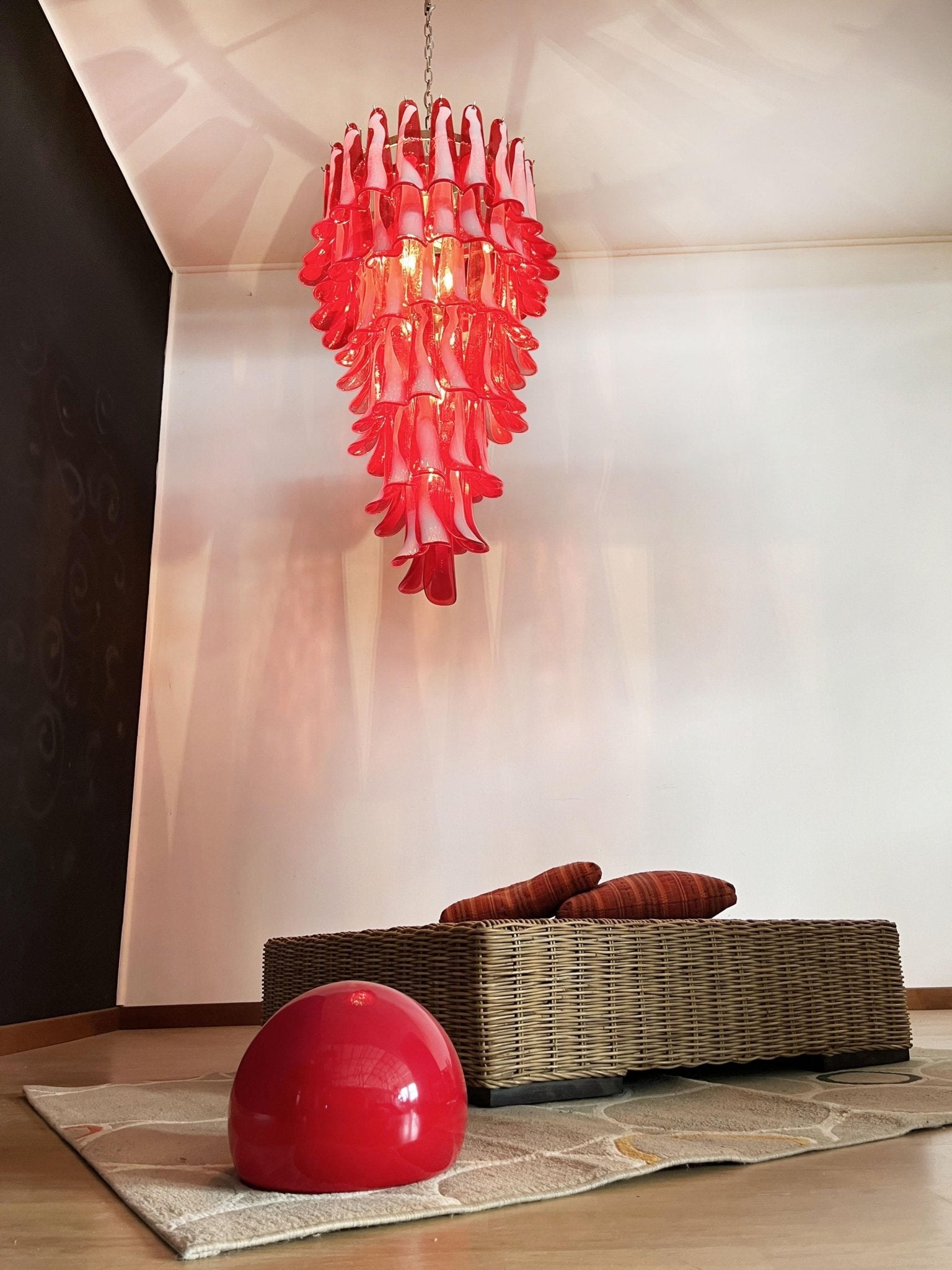 Murano Red Petals Spiral Chandelier - Lumpaz