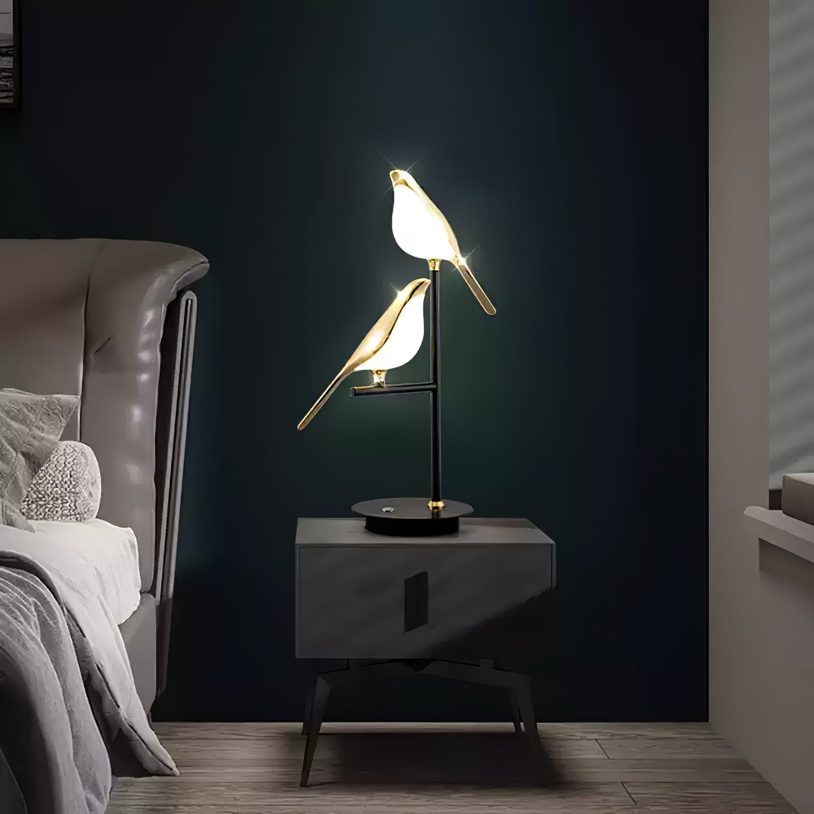 Magpie Perch Table Lamp - Lumpaz