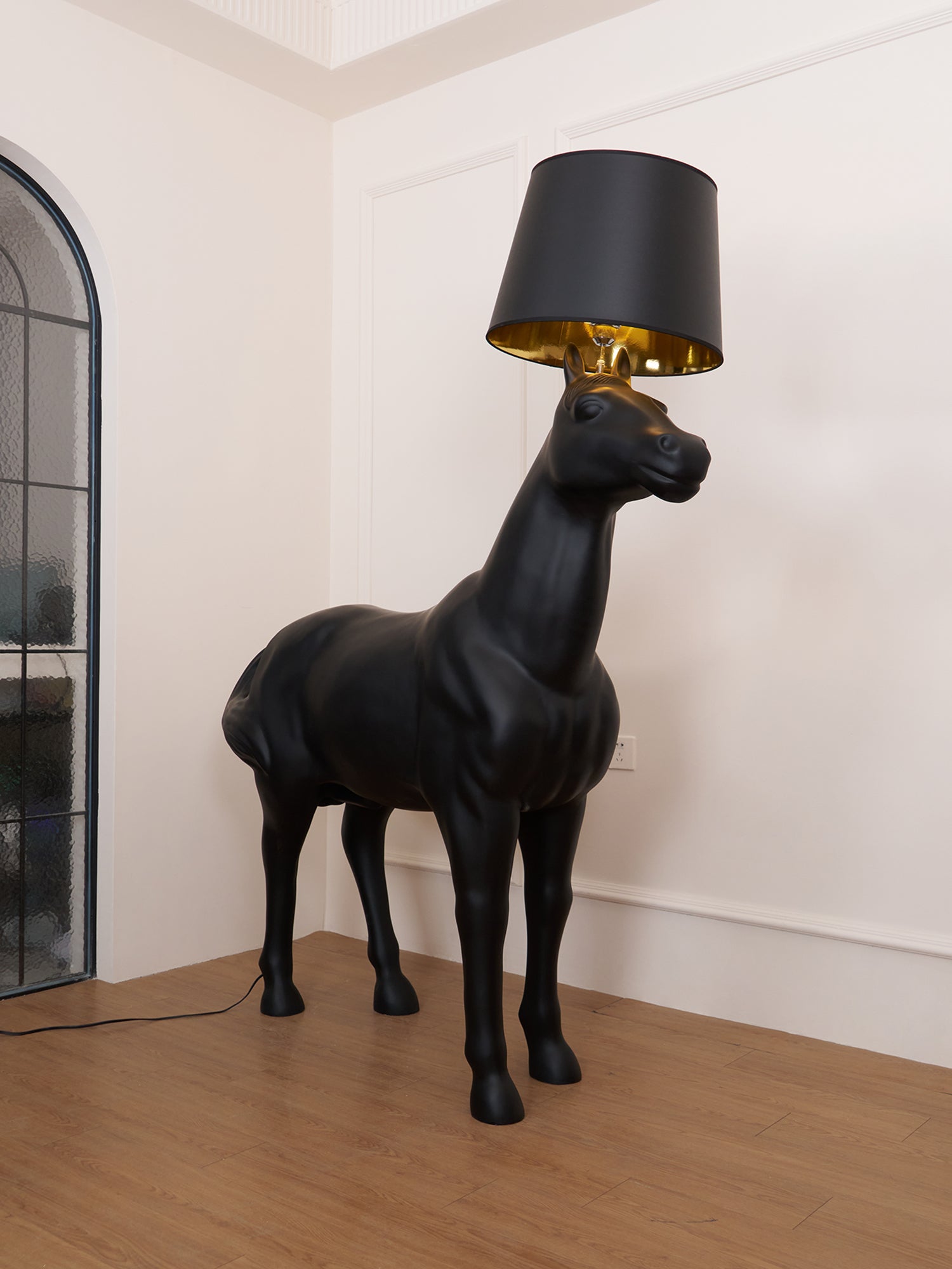 Equine Majesty Floor Lamp - Lumpaz