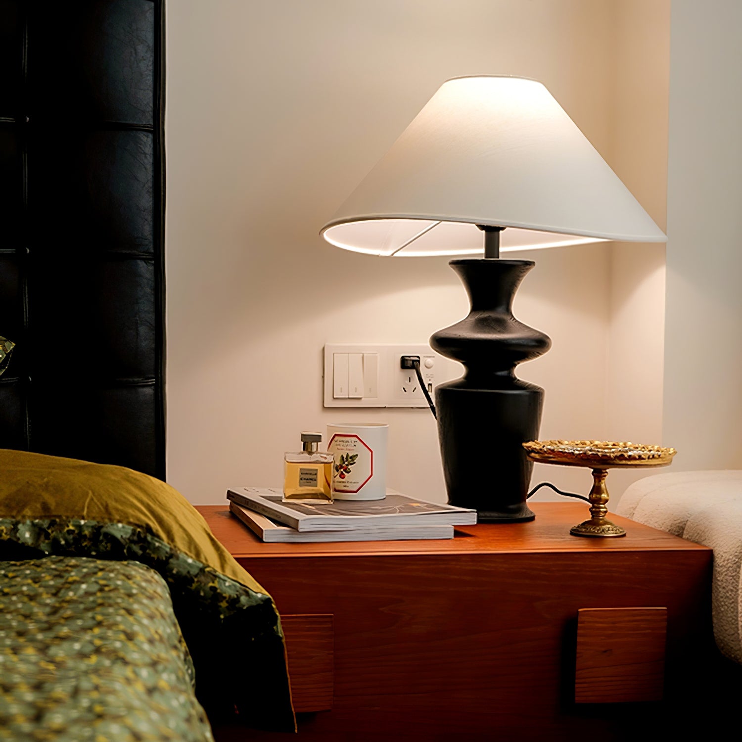 Grace Wood Table Lamp - Lumpaz