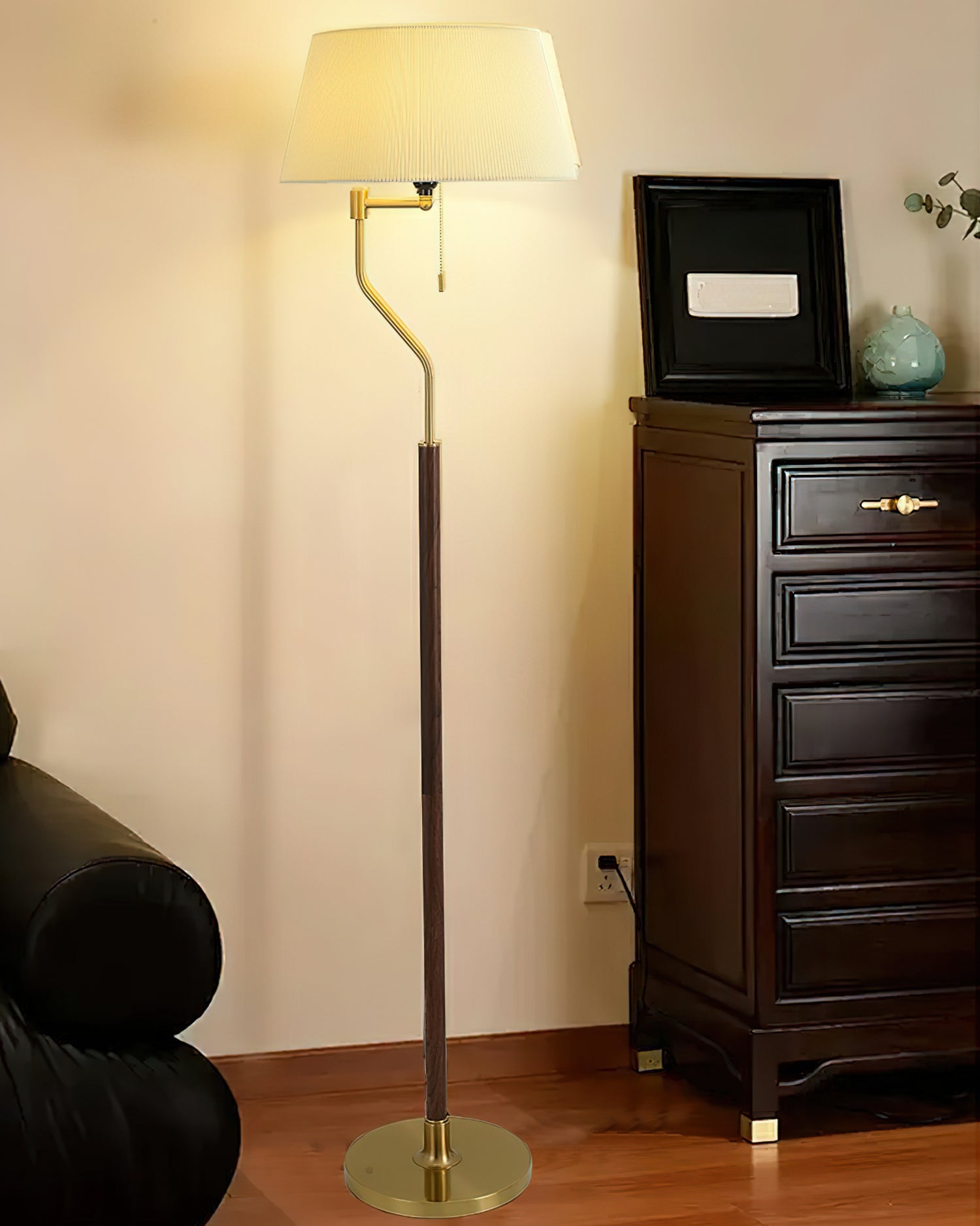 Walnut Whisper Floor Lamp - Lumpaz