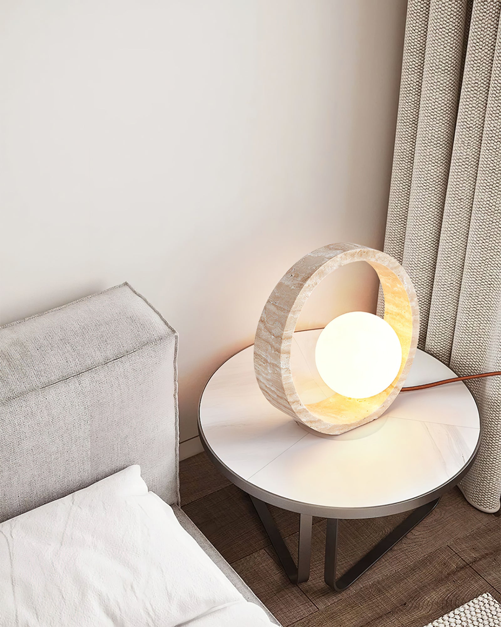 Q Circle Table Lamp - Lumpaz