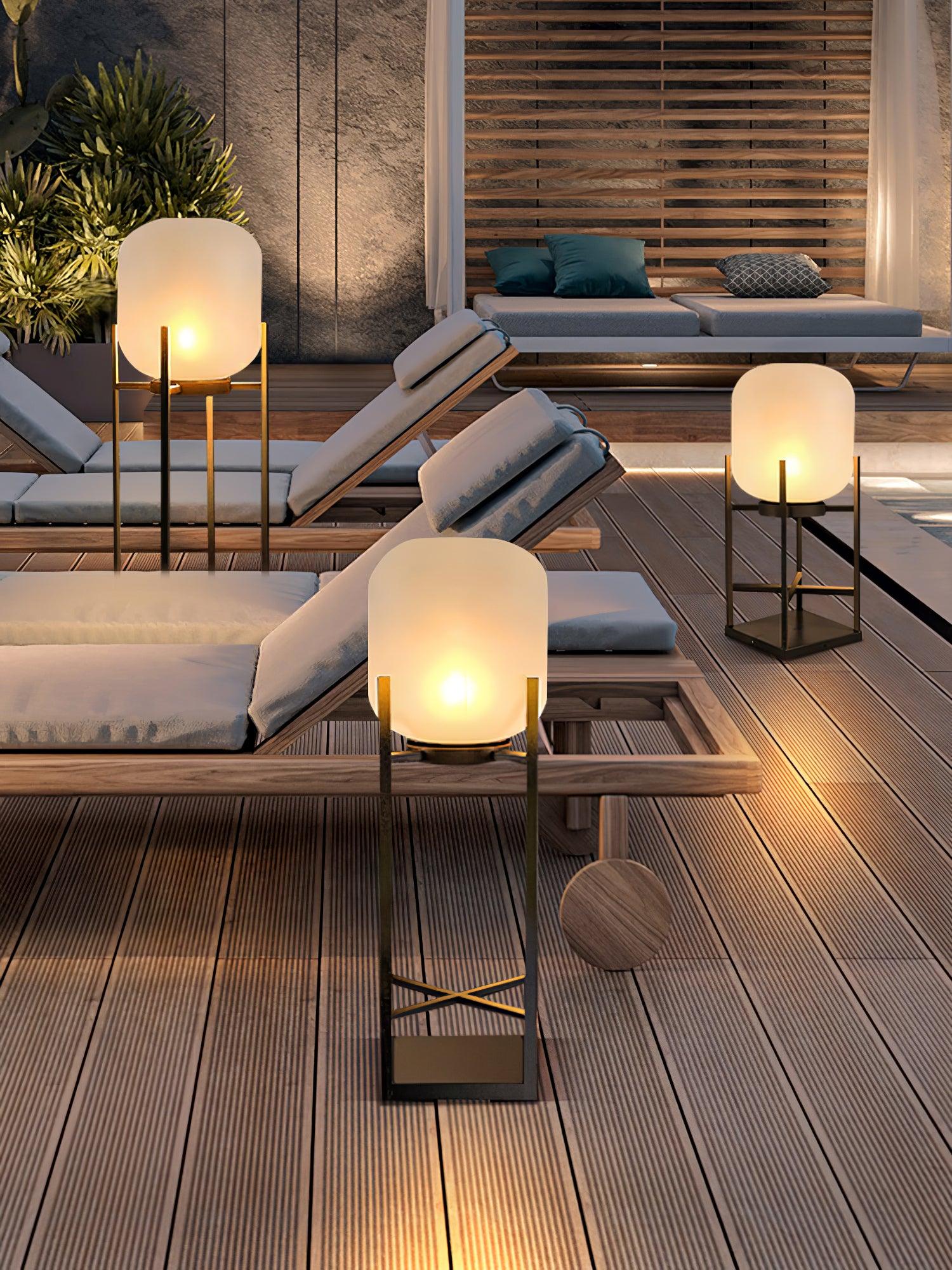 Lantern Floor Light - Lumpaz