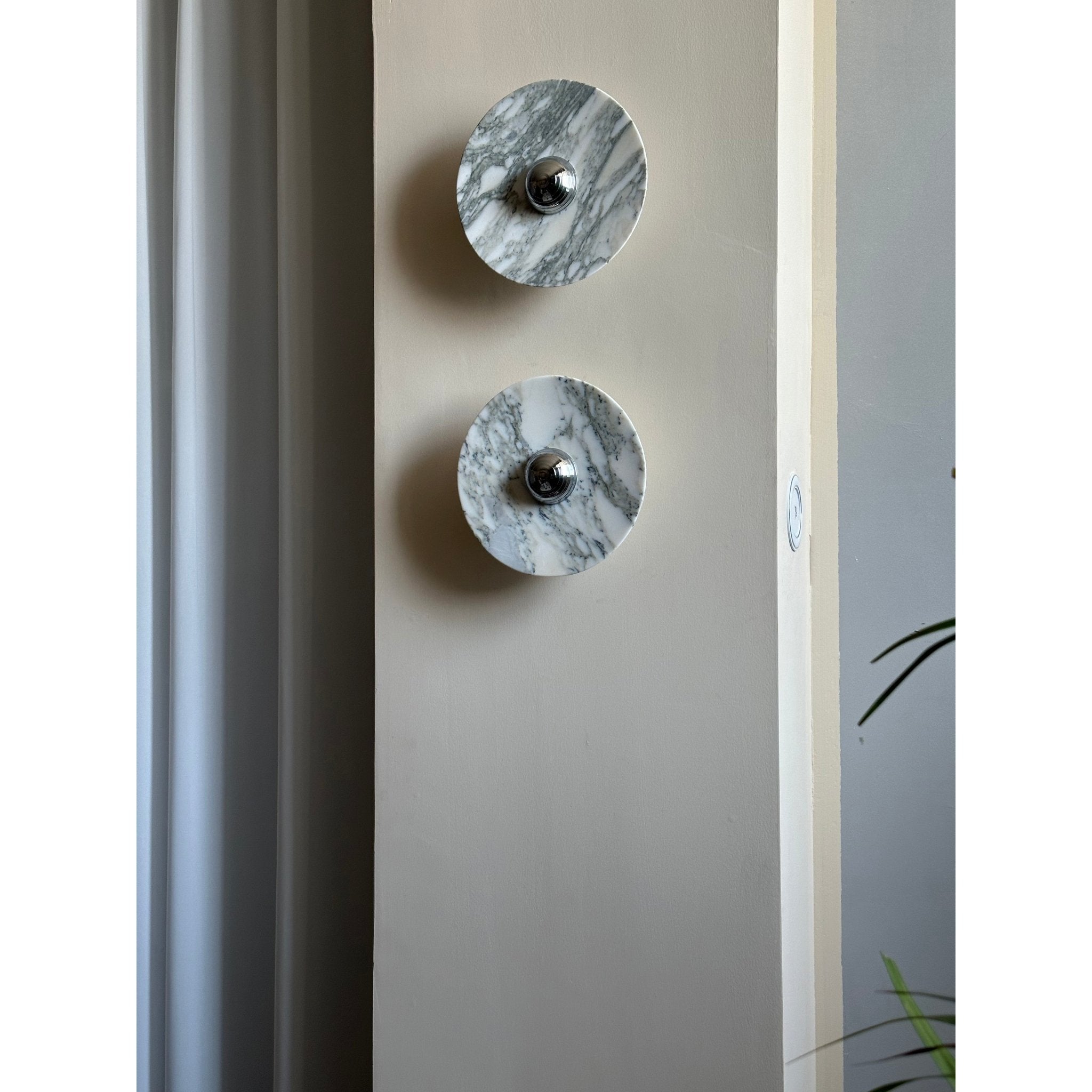 Messier Marble Rechargeable Wall Lamp - Lumpaz