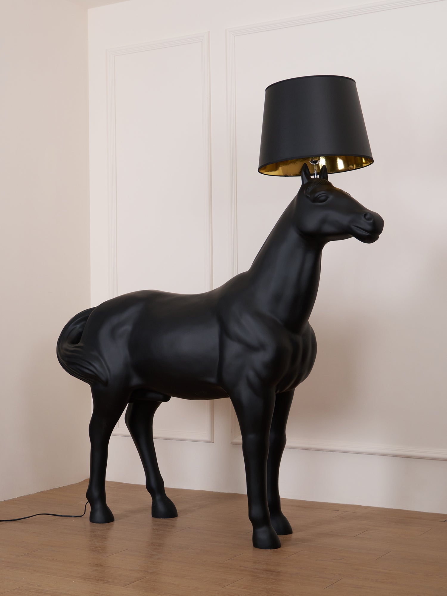 Equine Majesty Floor Lamp - Lumpaz
