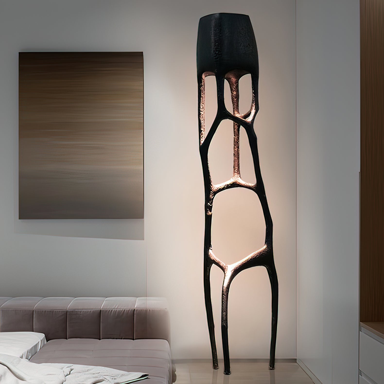 Gothic Sculpture Floor Lamp - Lumpaz