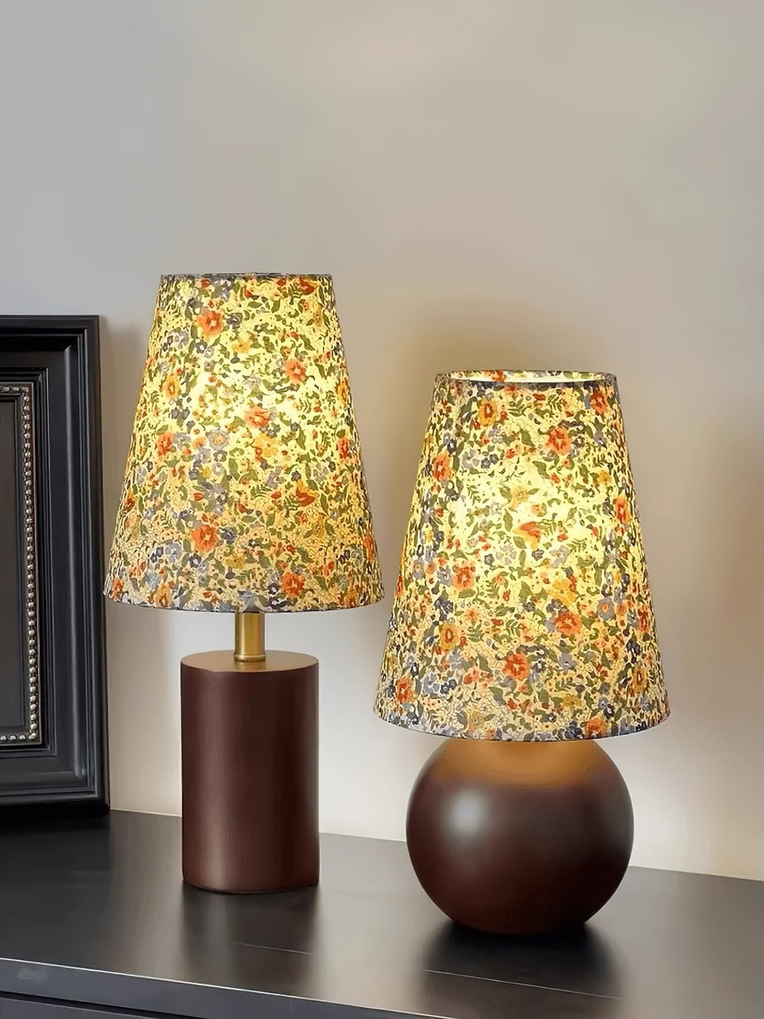 Elara Floral Glow Table Lamp - Lumpaz