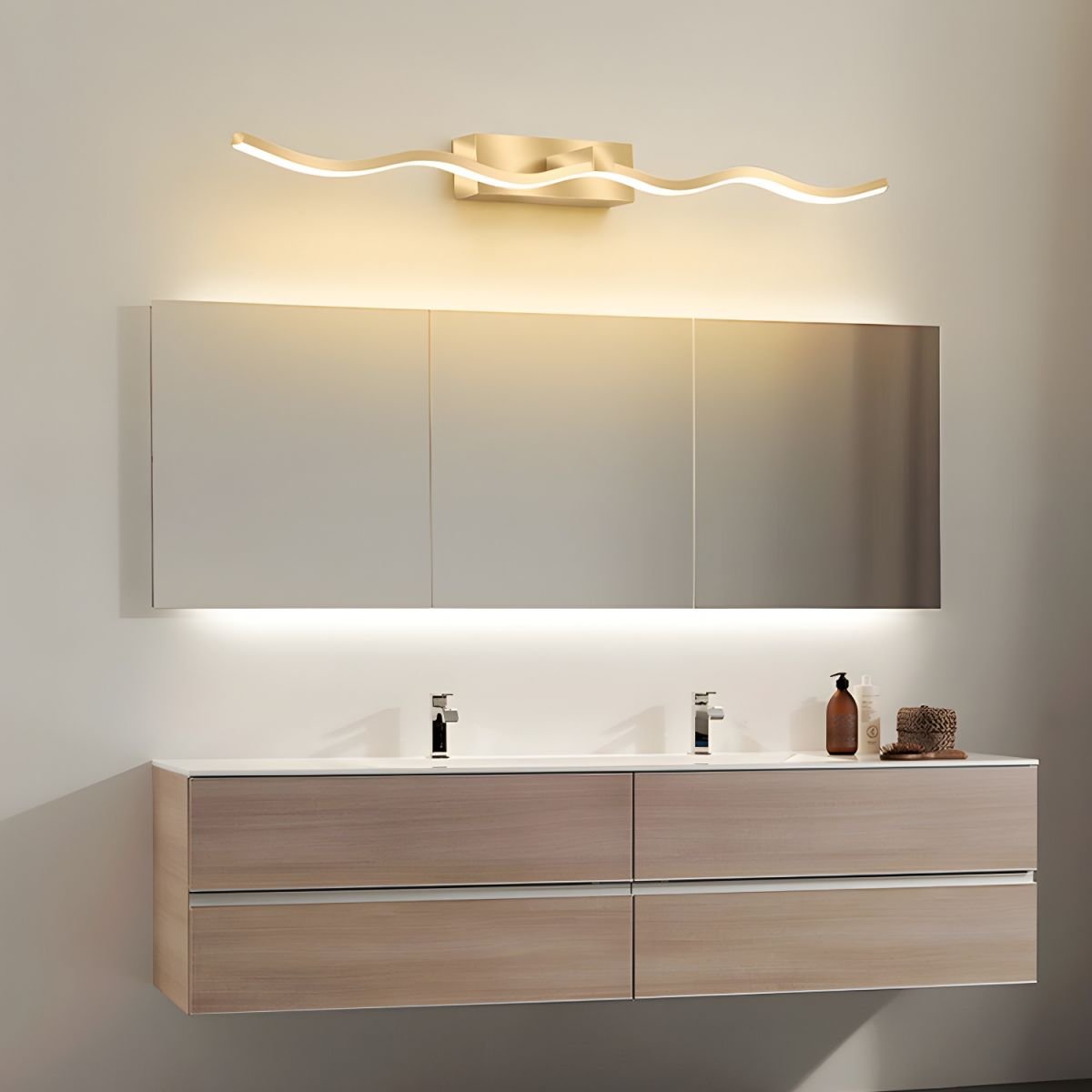 Waveform Linear Wall Light - Lumpaz