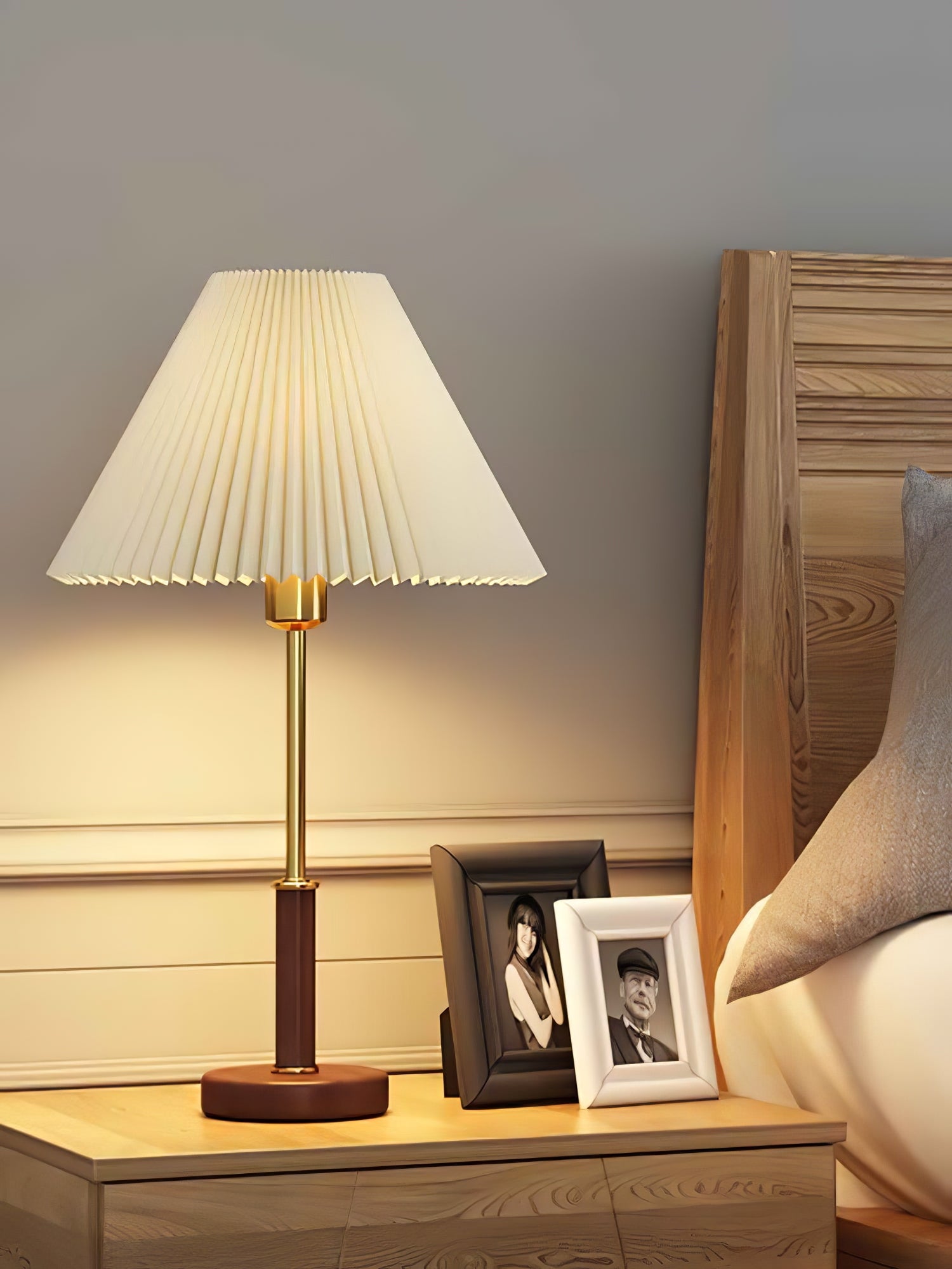 Pleated Walnut Table Lamp - Lumpaz