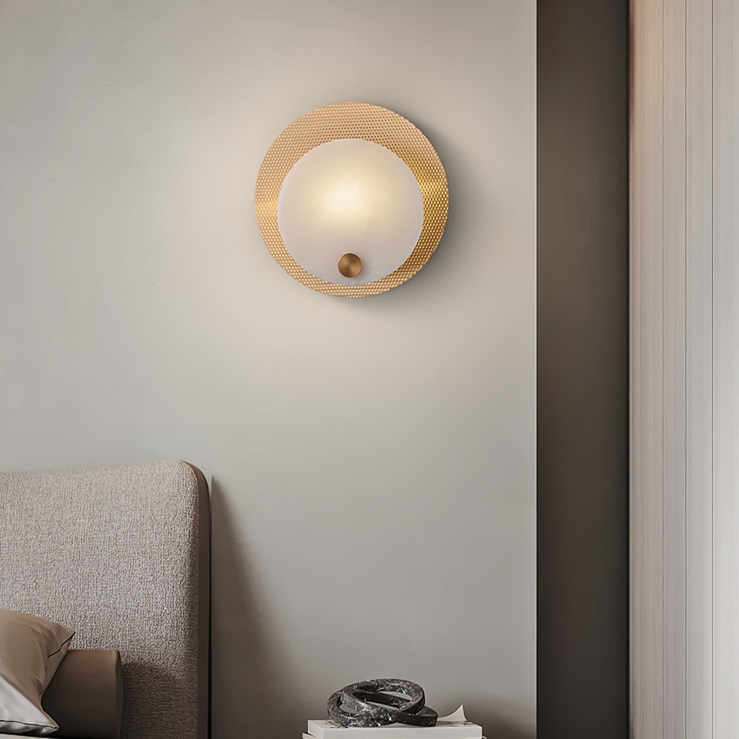 Evelyn Alabaster Wall Sconce - Lumpaz