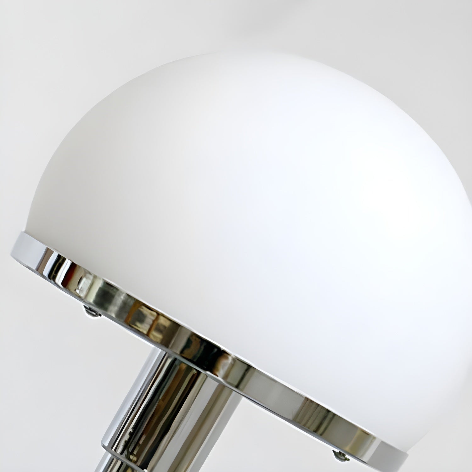 Globe Glass Table Lamp - Lumpaz