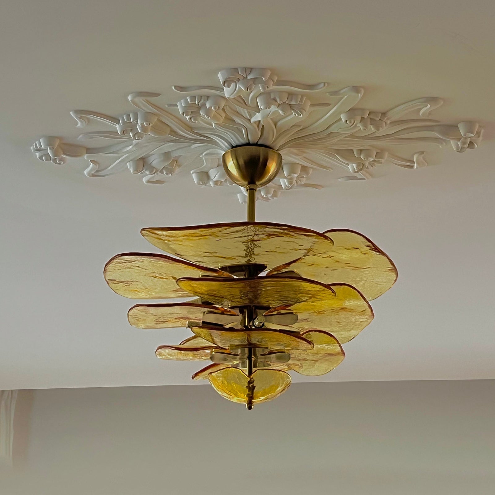 Golden Petals Murano Chandelier - Lumpaz