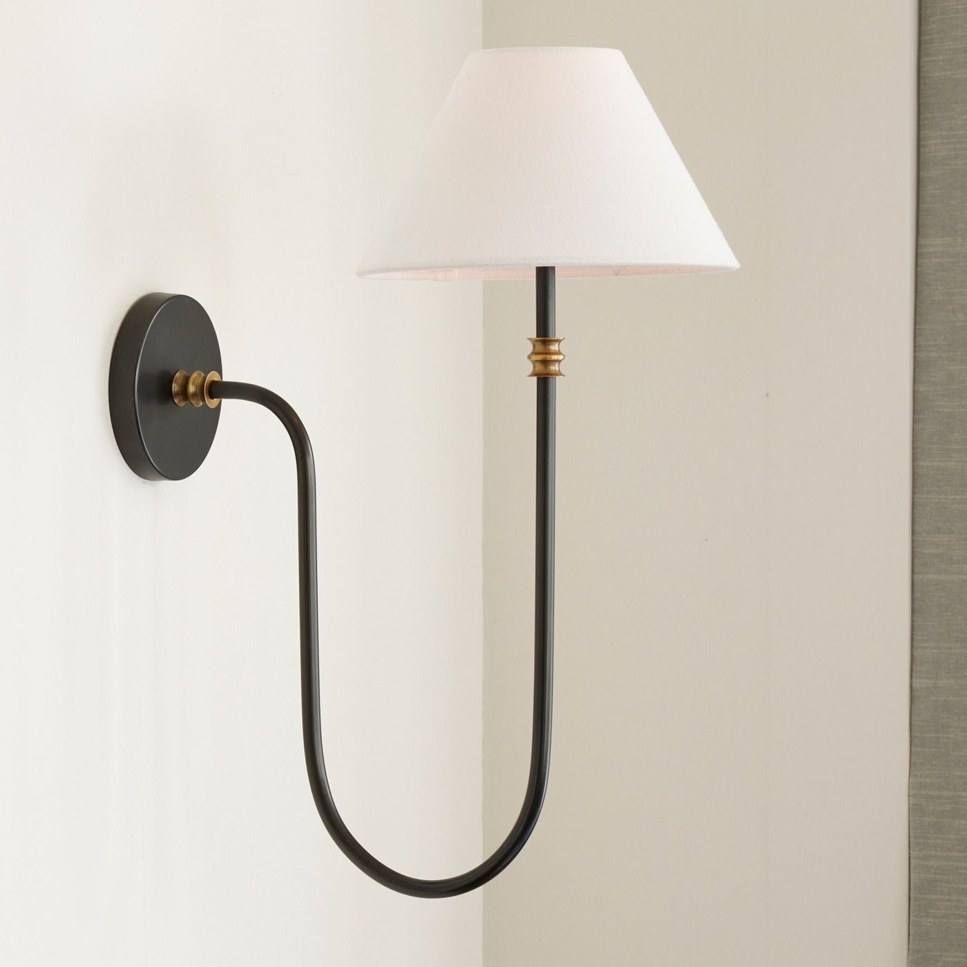 Collins Wall Light - Lumpaz