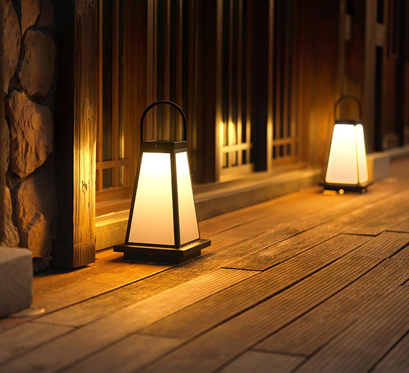 Roam Lantern Solar Outdoor Lamp - Lumpaz