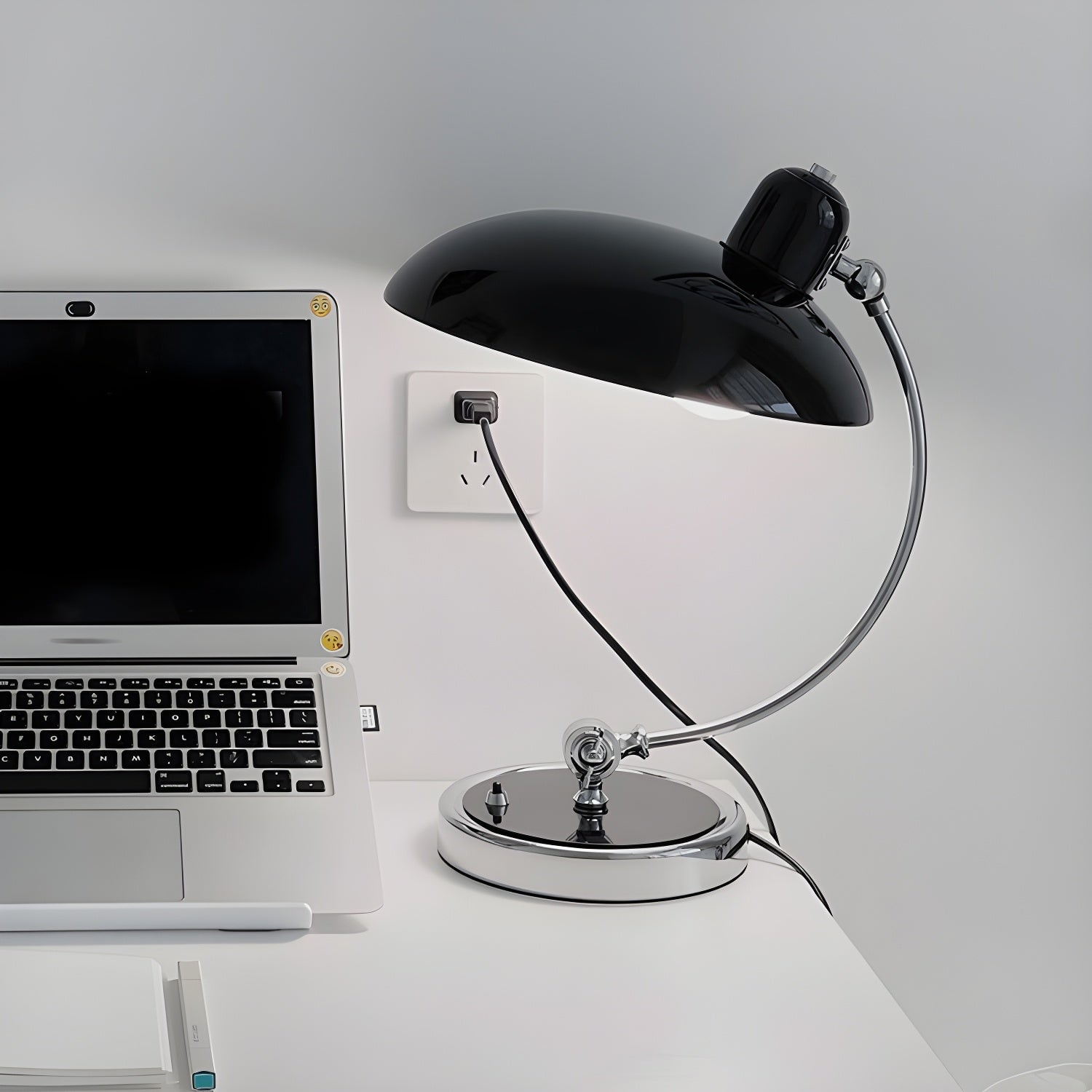 Retro Curve Desk Lamp - Lumpaz