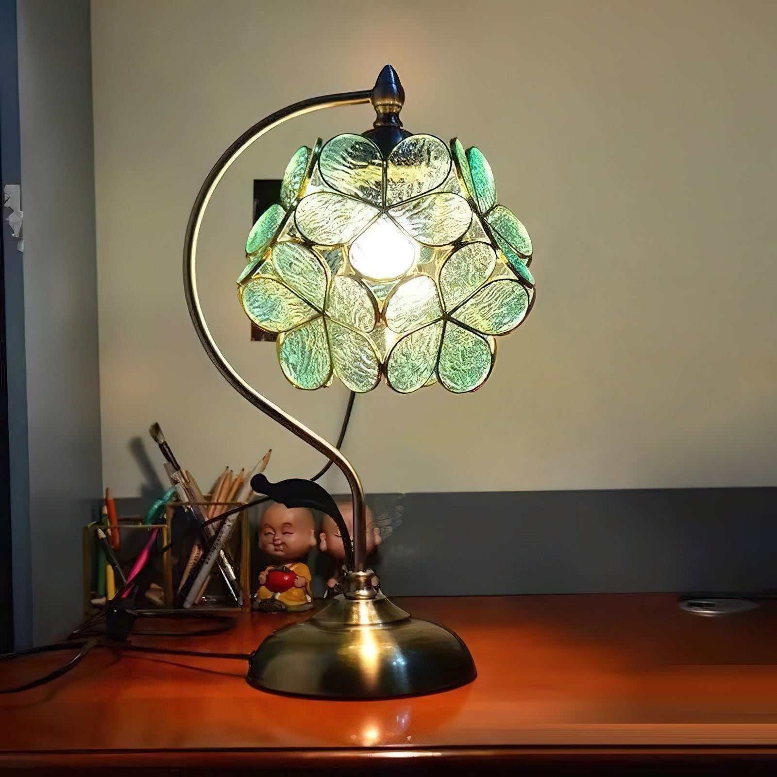 Aurelia Leaf Table Lamp - Lumpaz