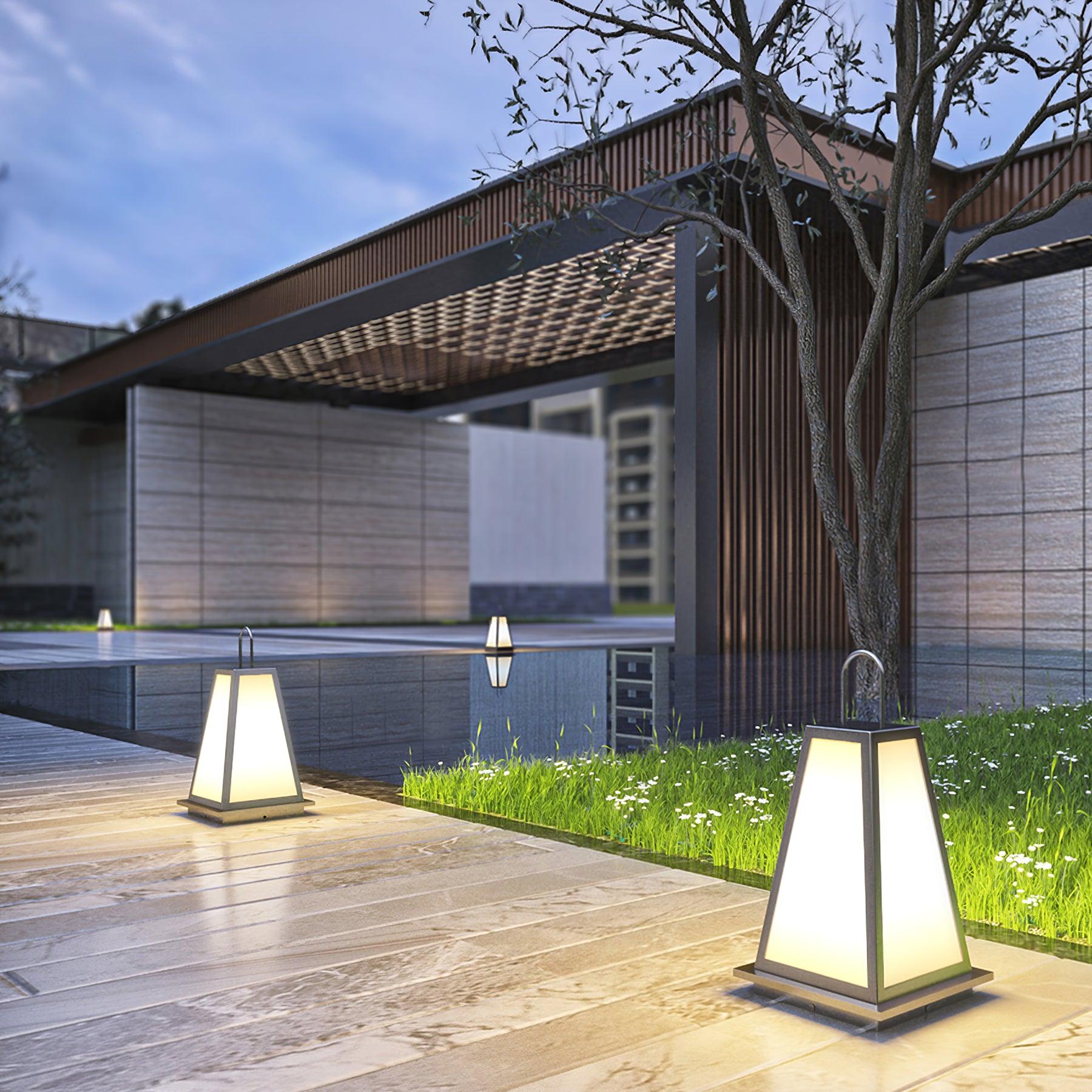 Roam Lantern Solar Outdoor Lamp - Lumpaz