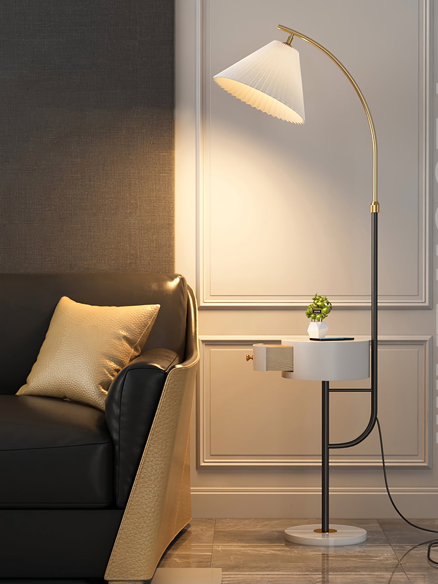 Pleated Arc Floor Light - Lumpaz