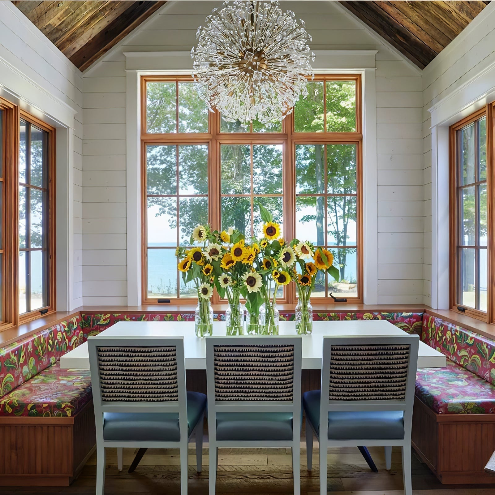 Dickinson Chandelier - Lumpaz