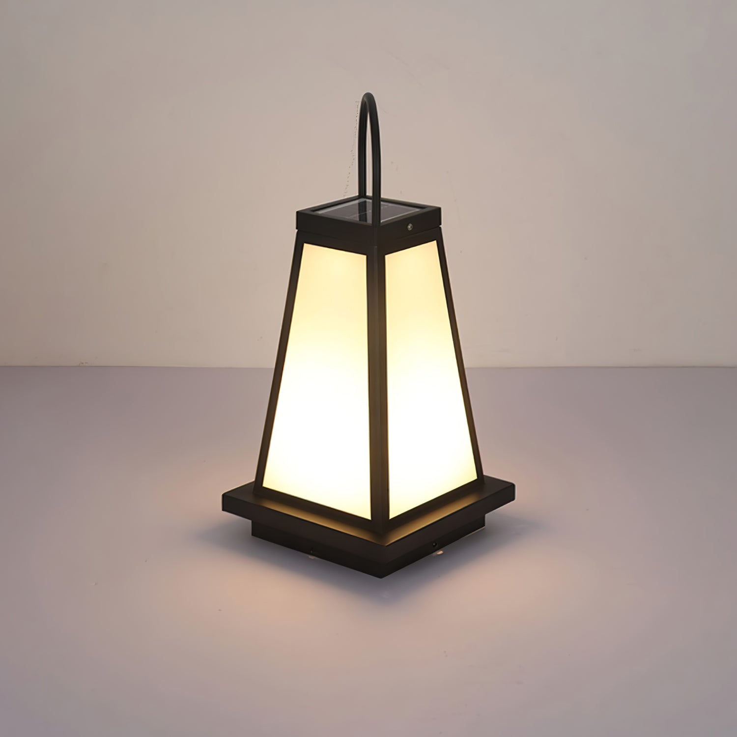 Roam Lantern Solar Outdoor Lamp - Lumpaz