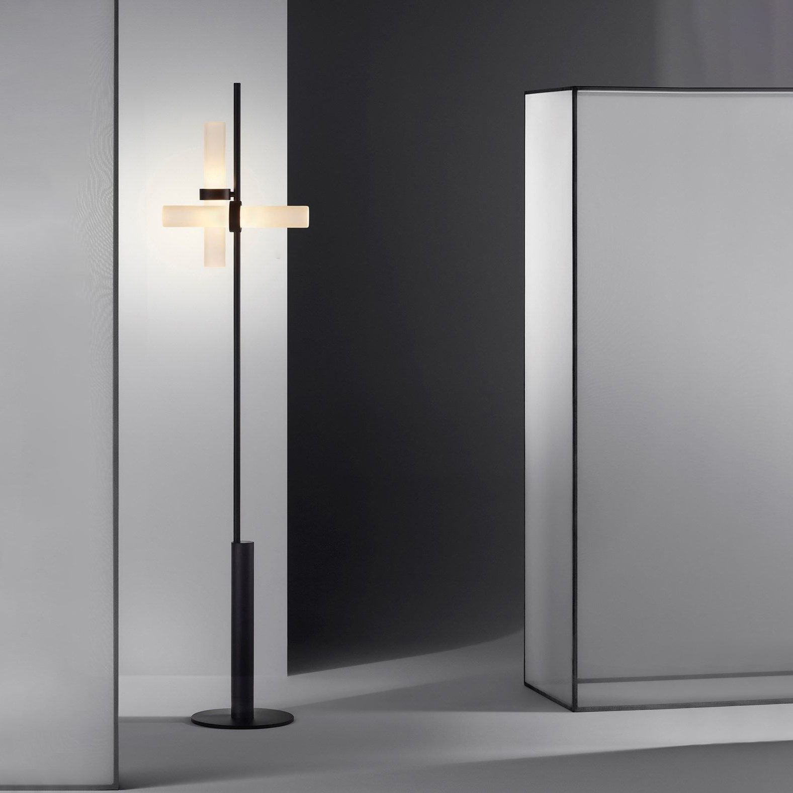 Axis Modular Floor Lamp - Lumpaz