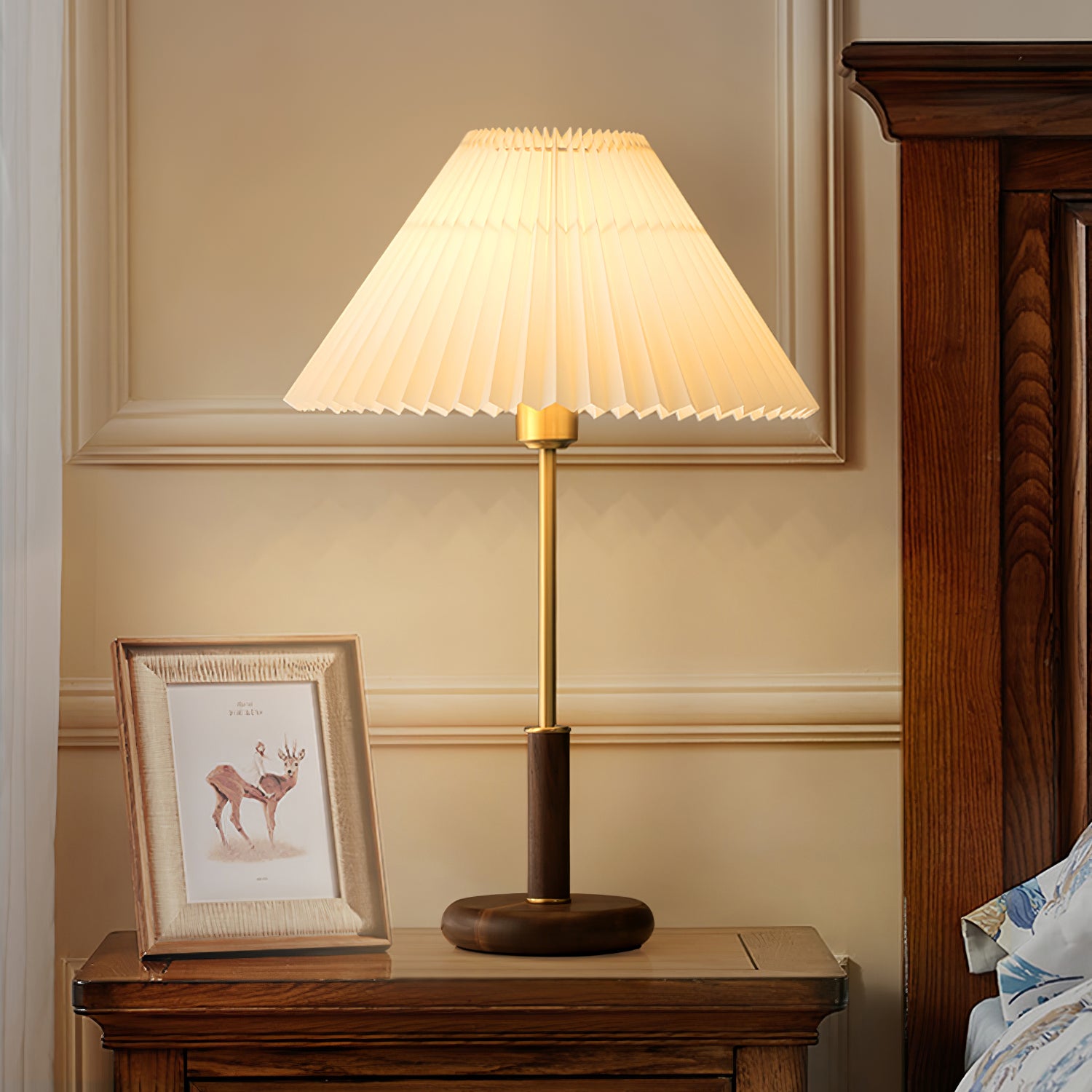 Pleated Walnut Table Lamp - Lumpaz