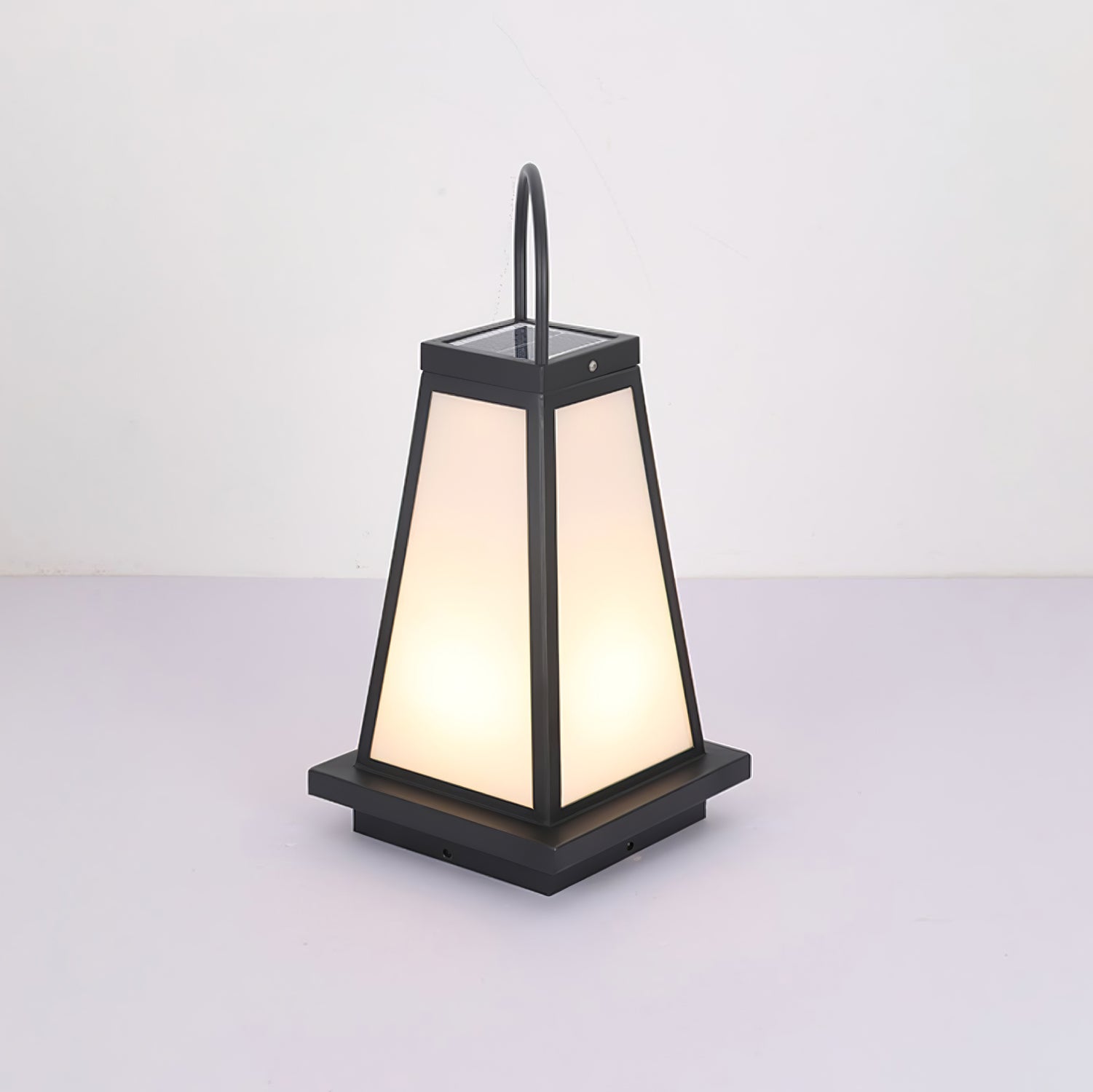 Roam Lantern Solar Outdoor Lamp - Lumpaz
