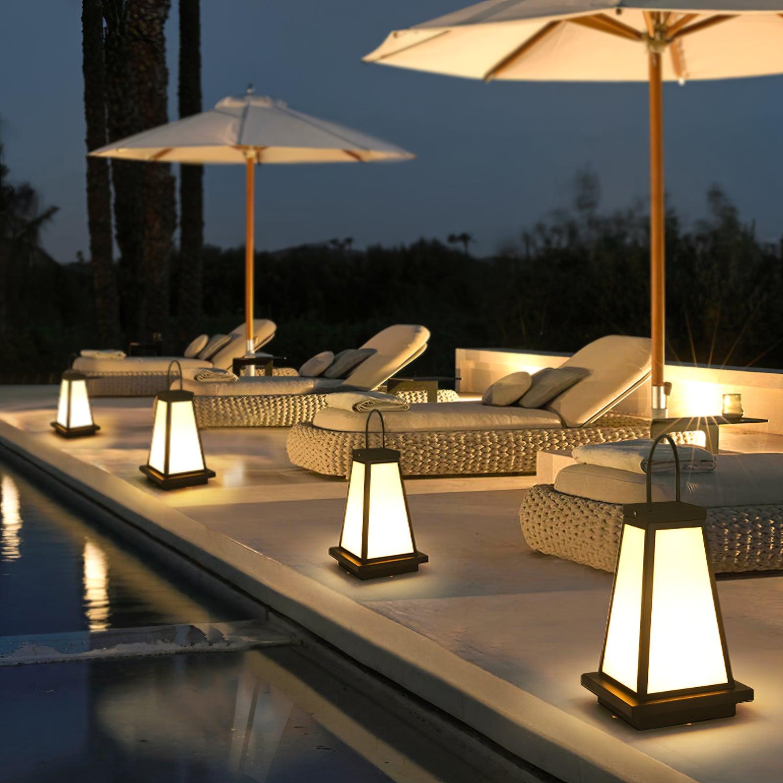 Roam Lantern Solar Outdoor Lamp - Lumpaz