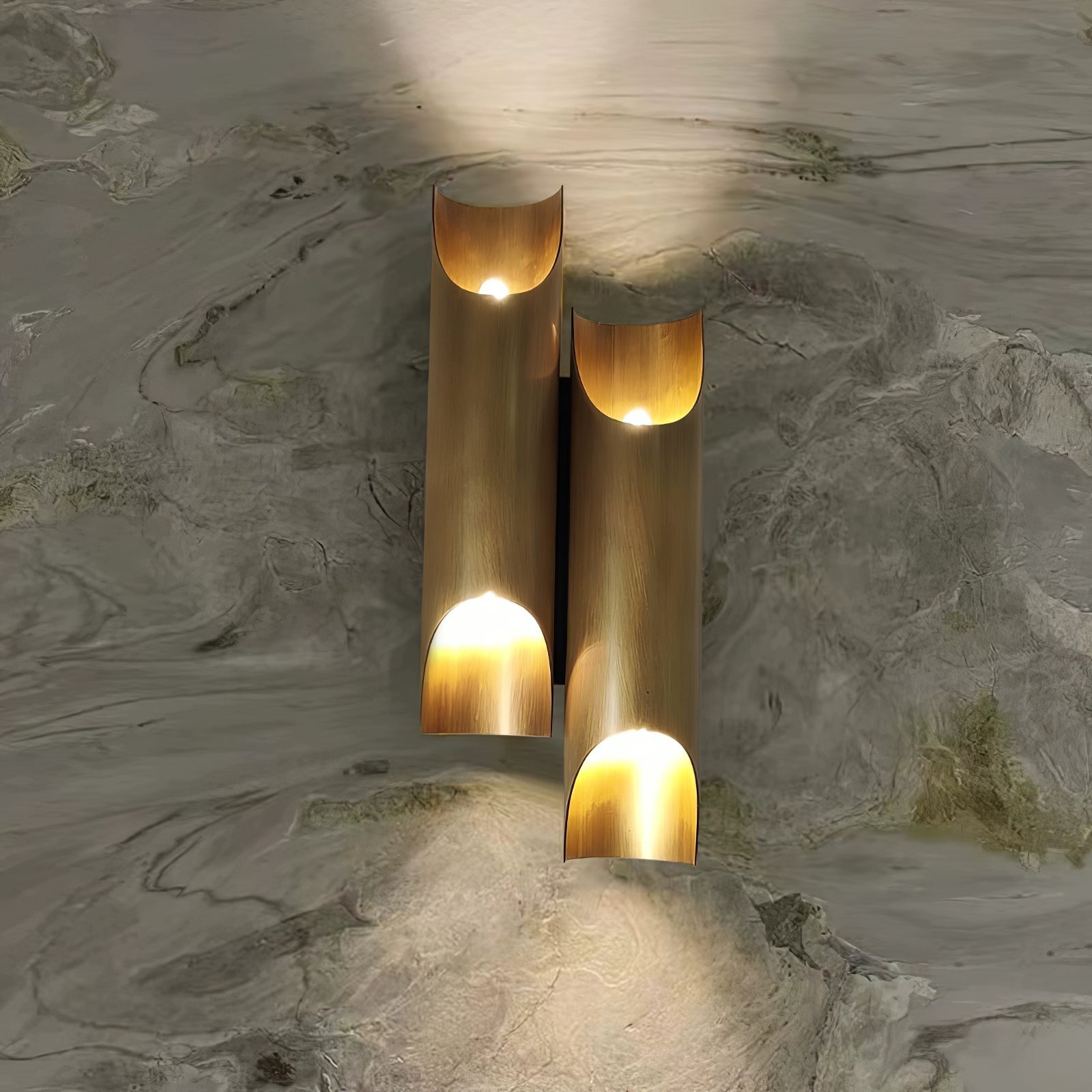 Callahan Brass Wall Lamp - Lumpaz