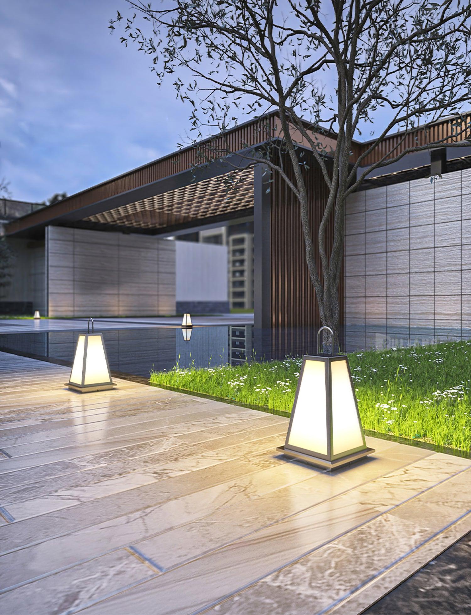 Roam Lantern Solar Outdoor Lamp - Lumpaz