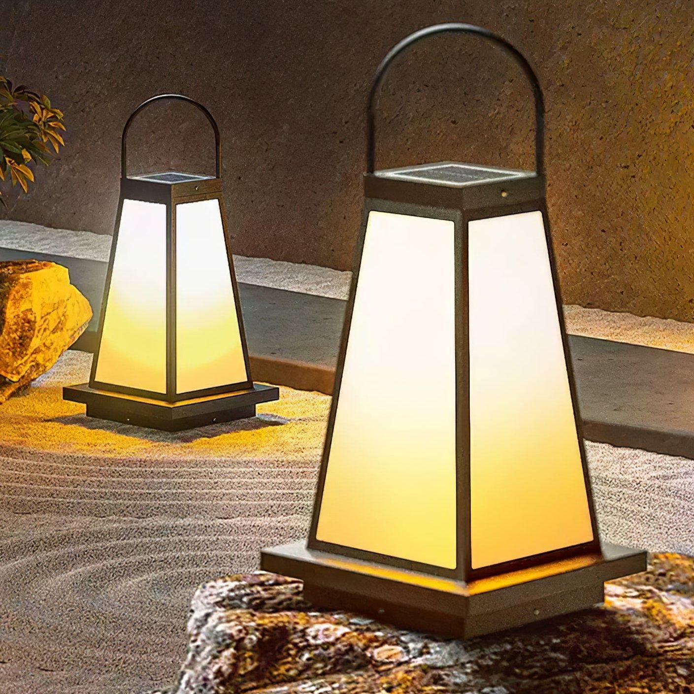 Roam Lantern Solar Outdoor Lamp - Lumpaz