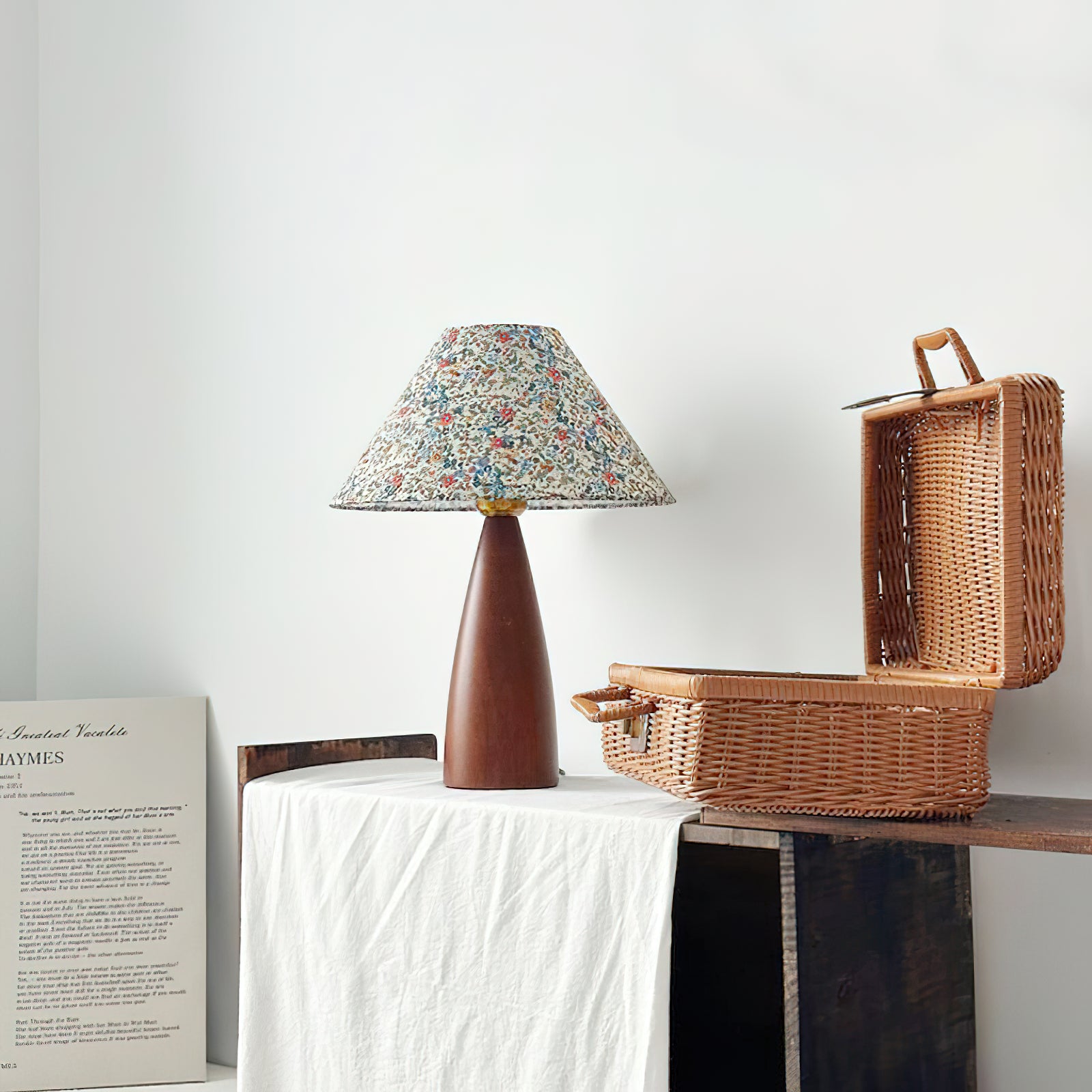 Amelia Blossom Table Lamp - Lumpaz