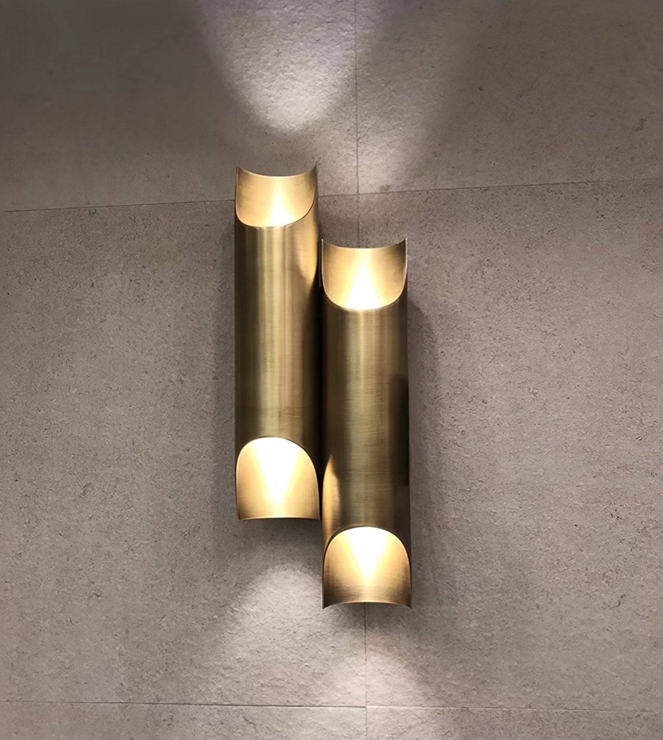 Callahan Brass Wall Lamp - Lumpaz