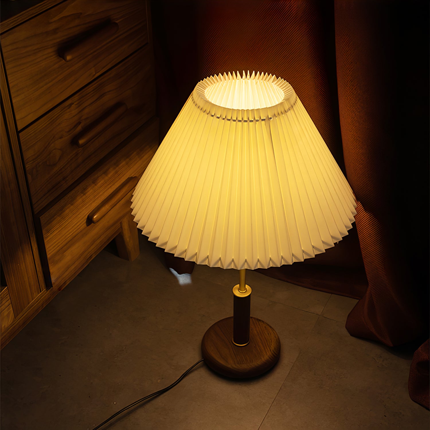 Pleated Walnut Table Lamp - Lumpaz