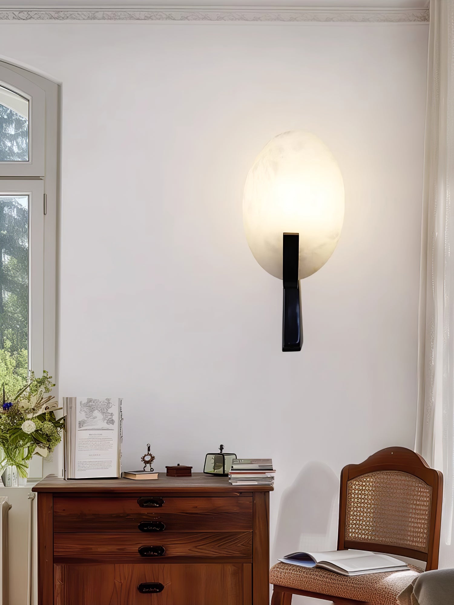 Alice Alabaster Plug-in Wall Lamp - Lumpaz