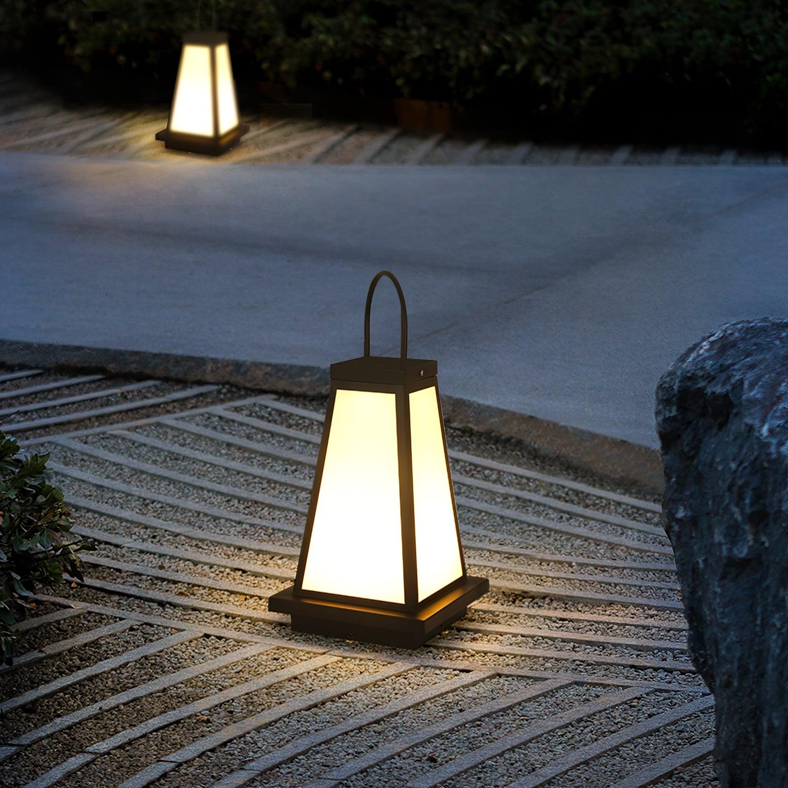 Roam Lantern Solar Outdoor Lamp - Lumpaz
