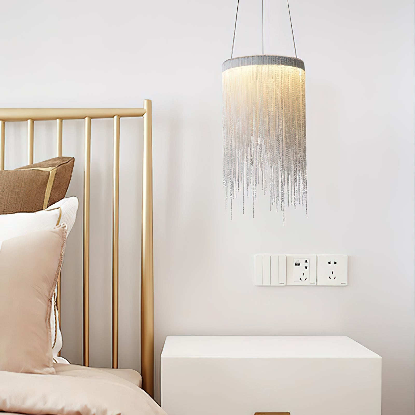 Aluminum Chain Tassel Pendant Light - Lumpaz
