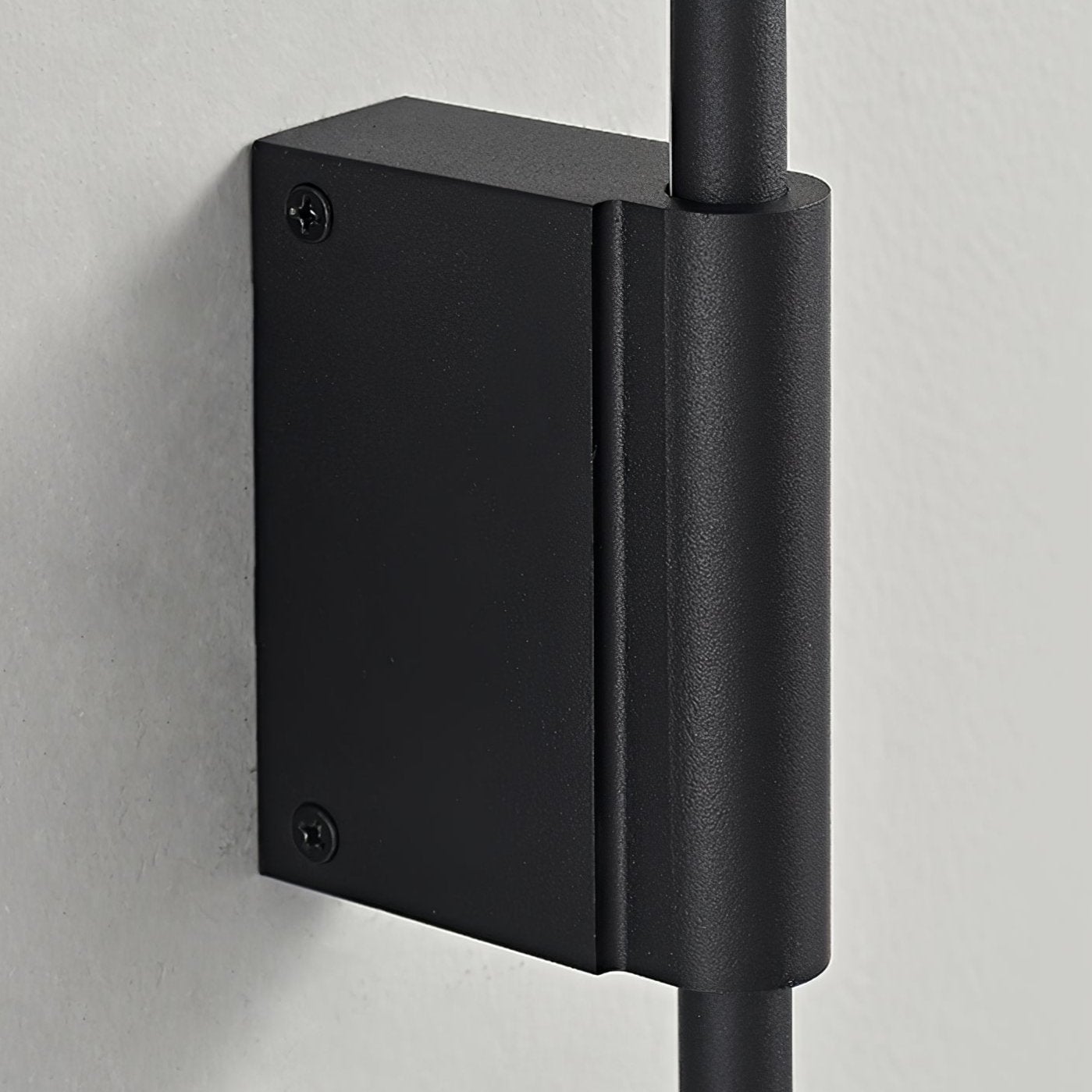 Leon Linear Wall Light - Lumpaz